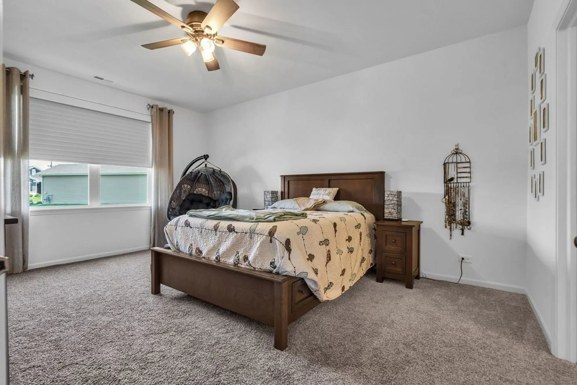 Property Slideshow image 17 of 29 | 1655 windsor rd, Pingree Grove, IL, 60140