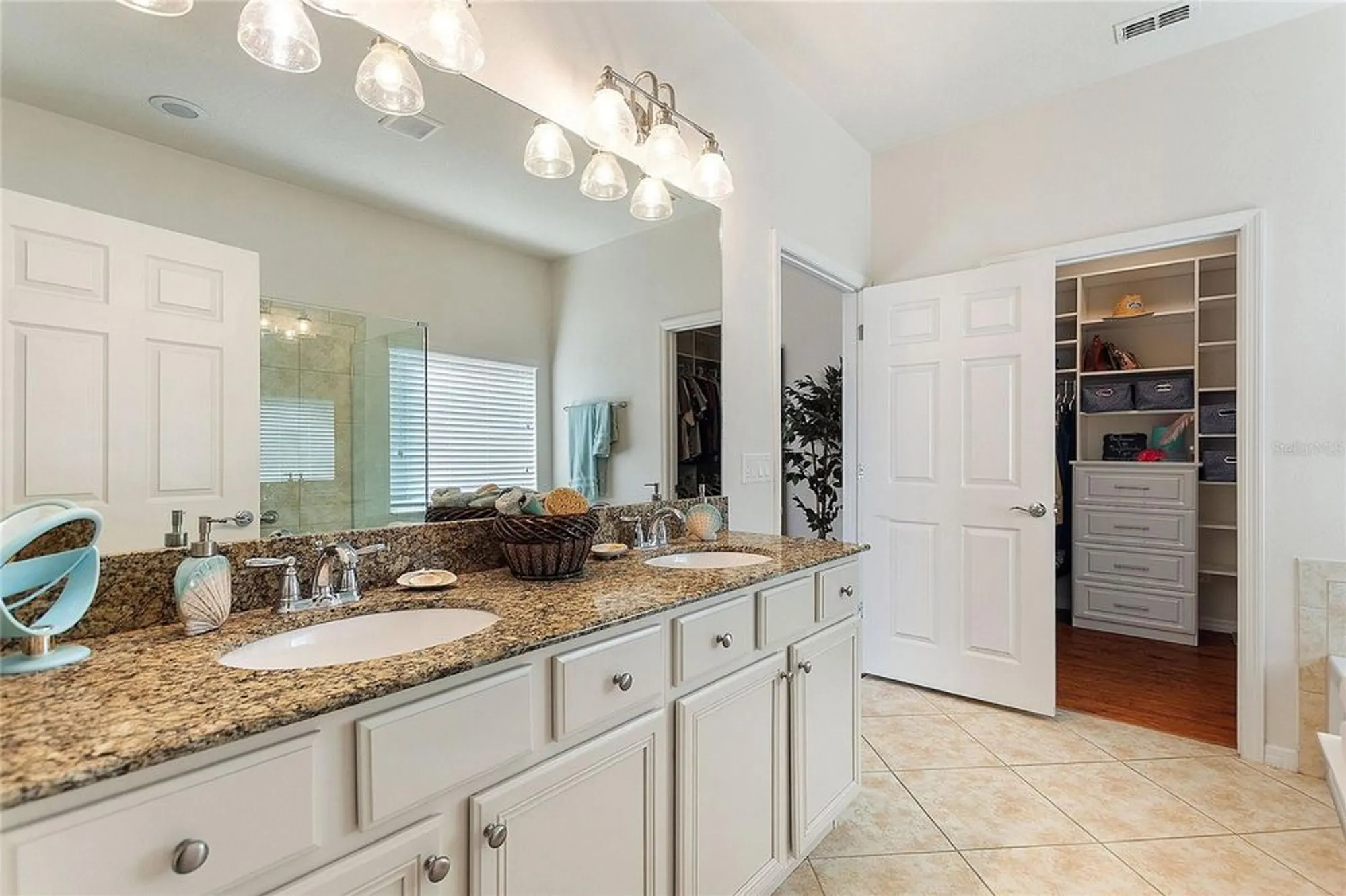 Property Slideshow image 38 of 89 | 508 zamora way, Davenport, FL, 33837