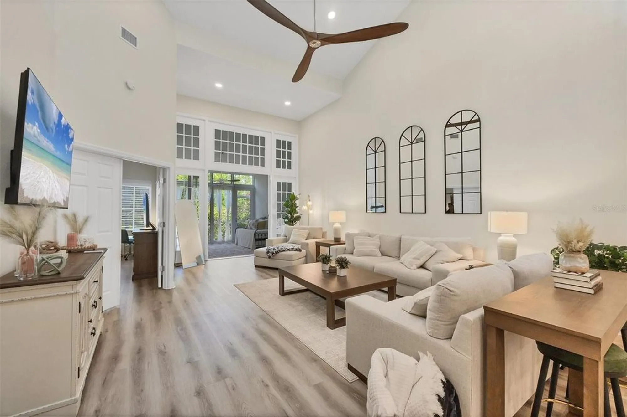 Property Slideshow image 6 of 66 | 1719 starling dr # 1719, Sarasota, FL, 34231