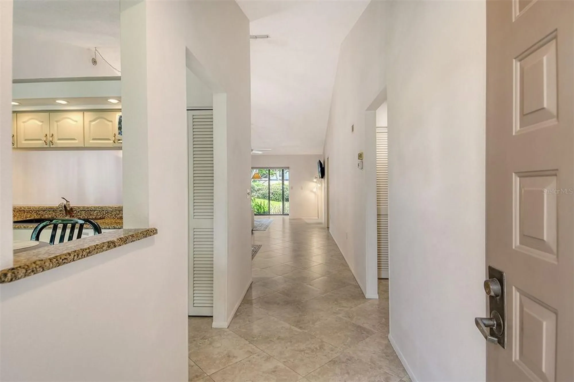 Property Slideshow image 5 of 59 | 5956 clubside dr # 7651, Sarasota, FL, 34243