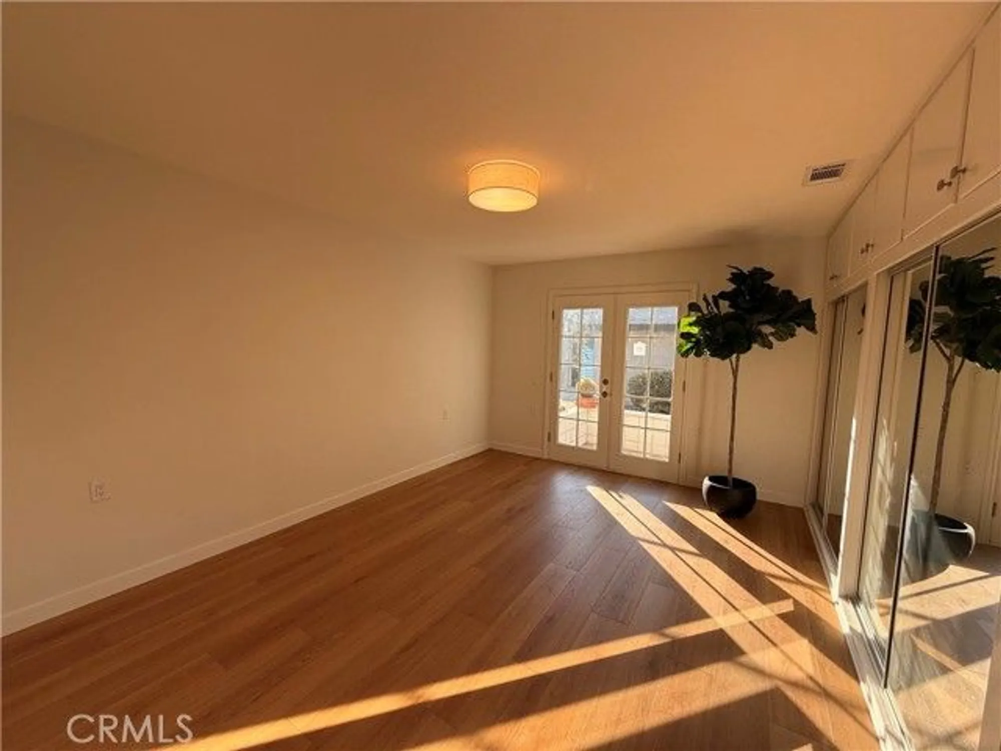 Property Slideshow image 27 of 39 | 1921 saint john rd apt 35c, Seal Beach, CA, 90740