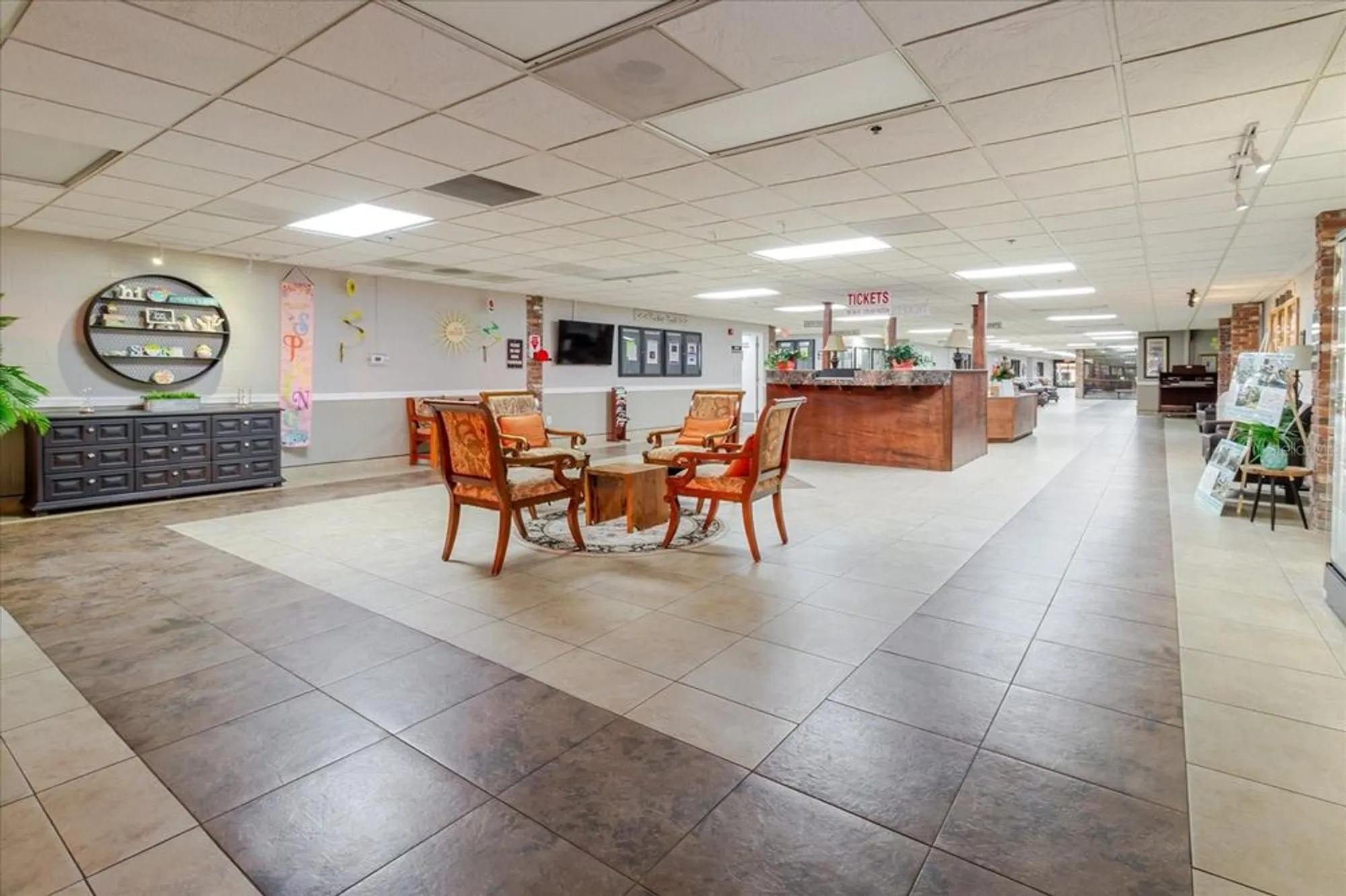 Property Slideshow image 54 of 60 | 646 allegheny dr, Sun City Center, FL, 33573