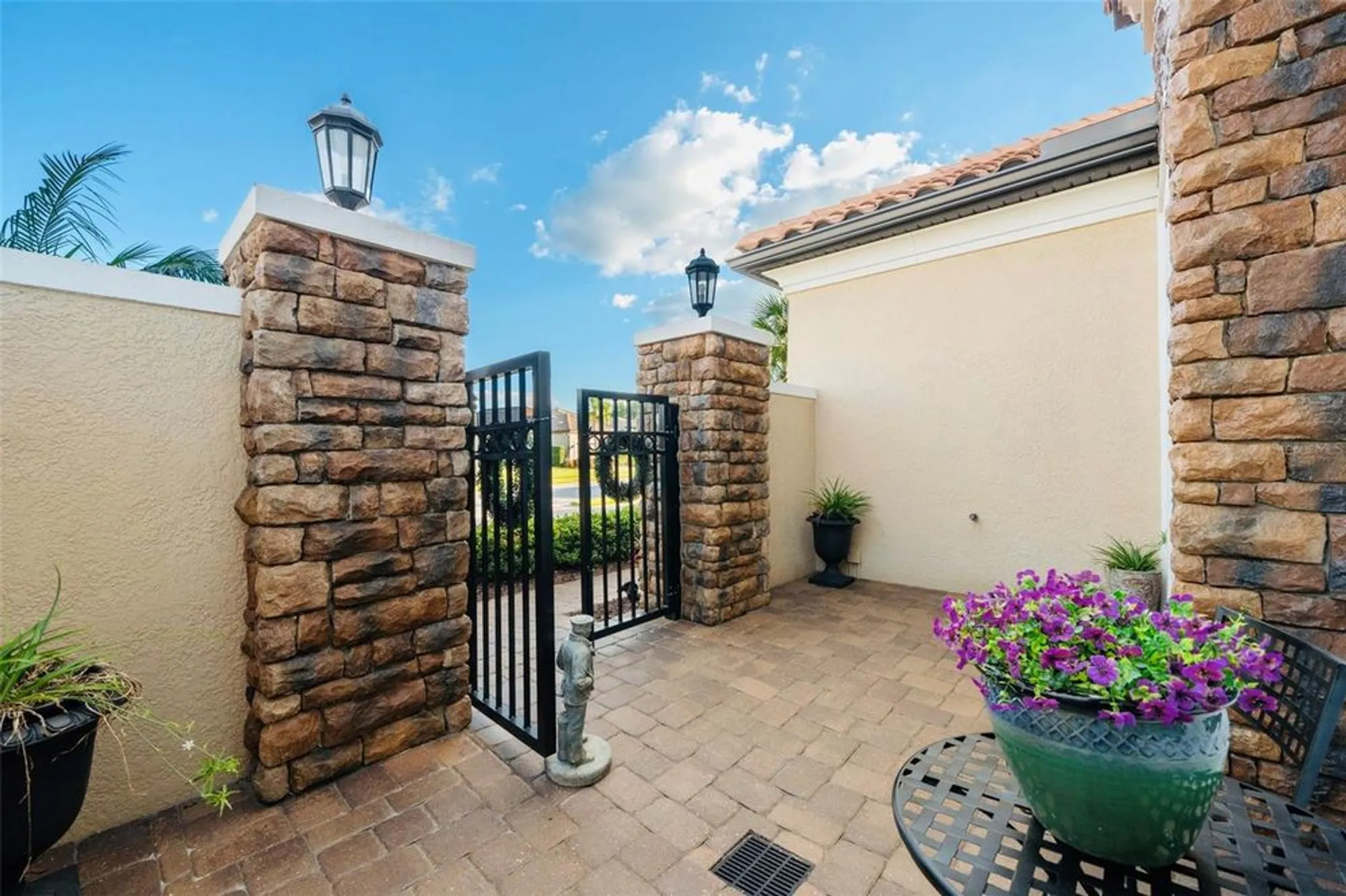 Property Slideshow image 10 of 76 | 11295 juglans dr, Odessa, FL, 33556