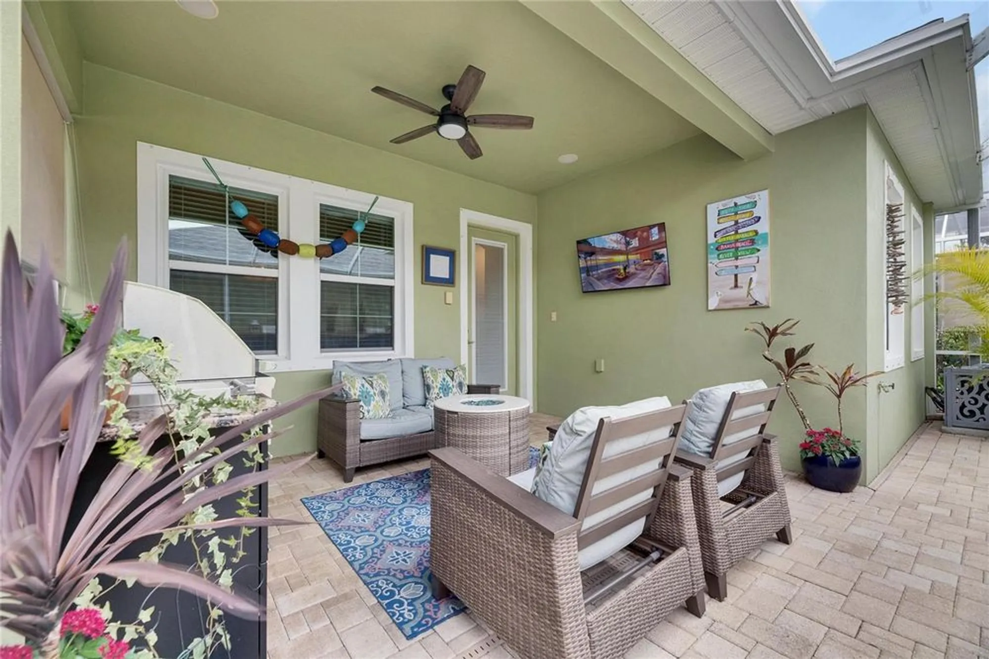 Property Slideshow image 43 of 75 | 624 winterside dr, Apollo Beach, FL, 33572