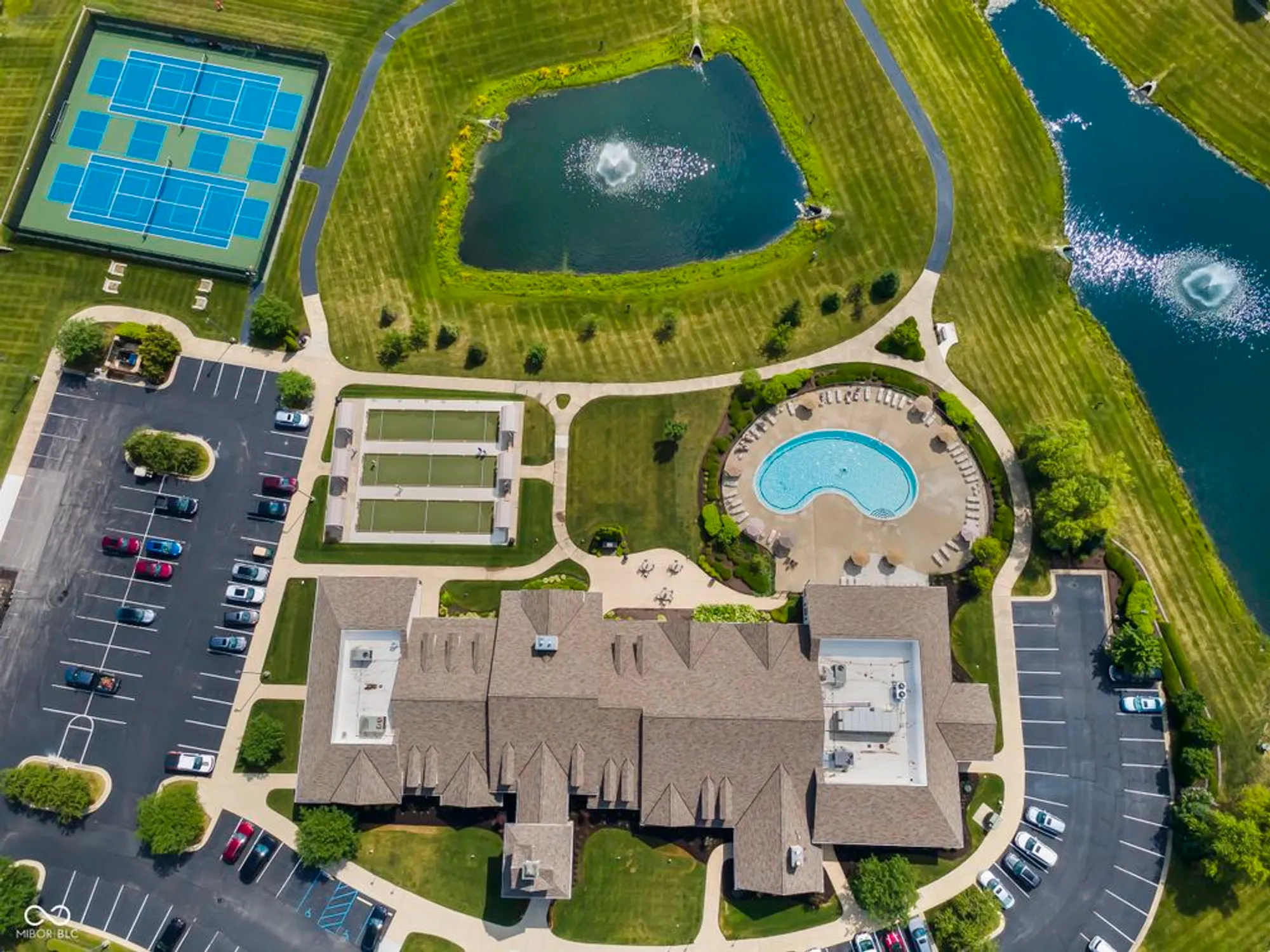 Property Slideshow image 36 of 52 | 13456 ravenswood trl, Fishers, IN, 46037