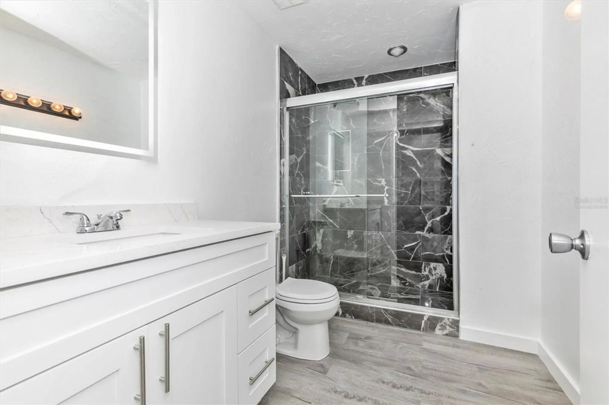 Property Slideshow image 36 of 74 | 6124 green view dr # 139, Sarasota, FL, 34231