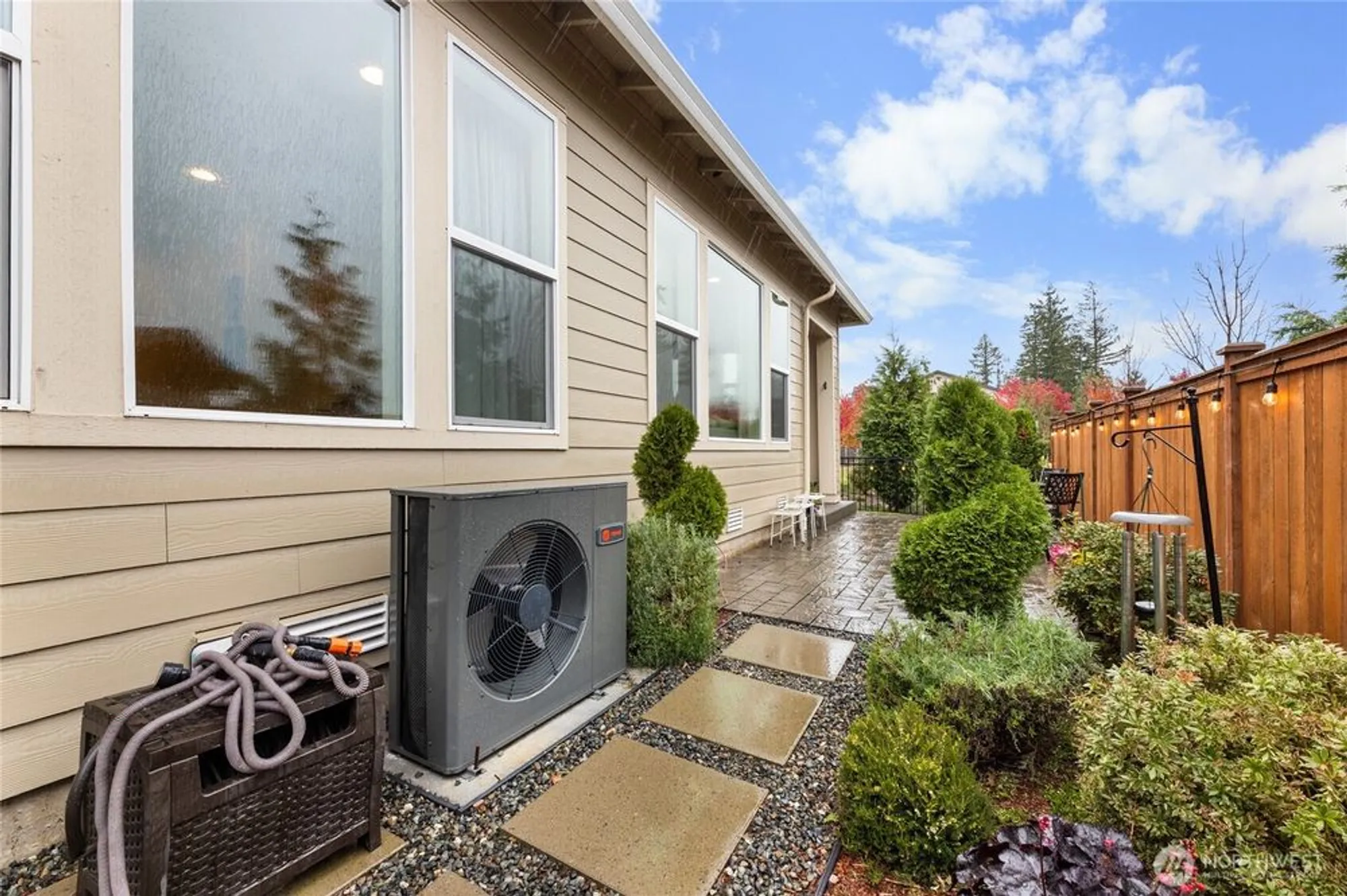 Property Slideshow image 26 of 33 | 22701 se 237th pl, Maple Valley, WA, 98038