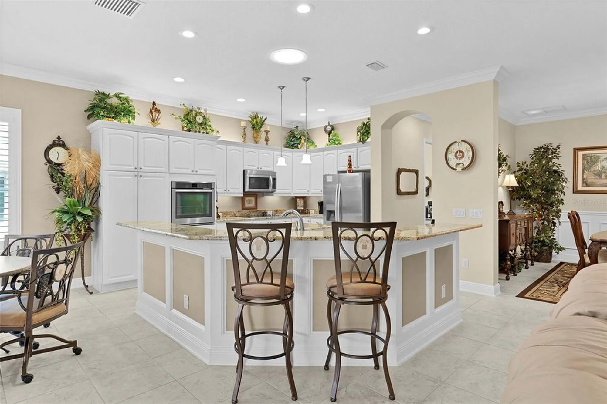 Property Slideshow image 22 of 69 | 2259 isleworth cir, The Villages, FL, 32163