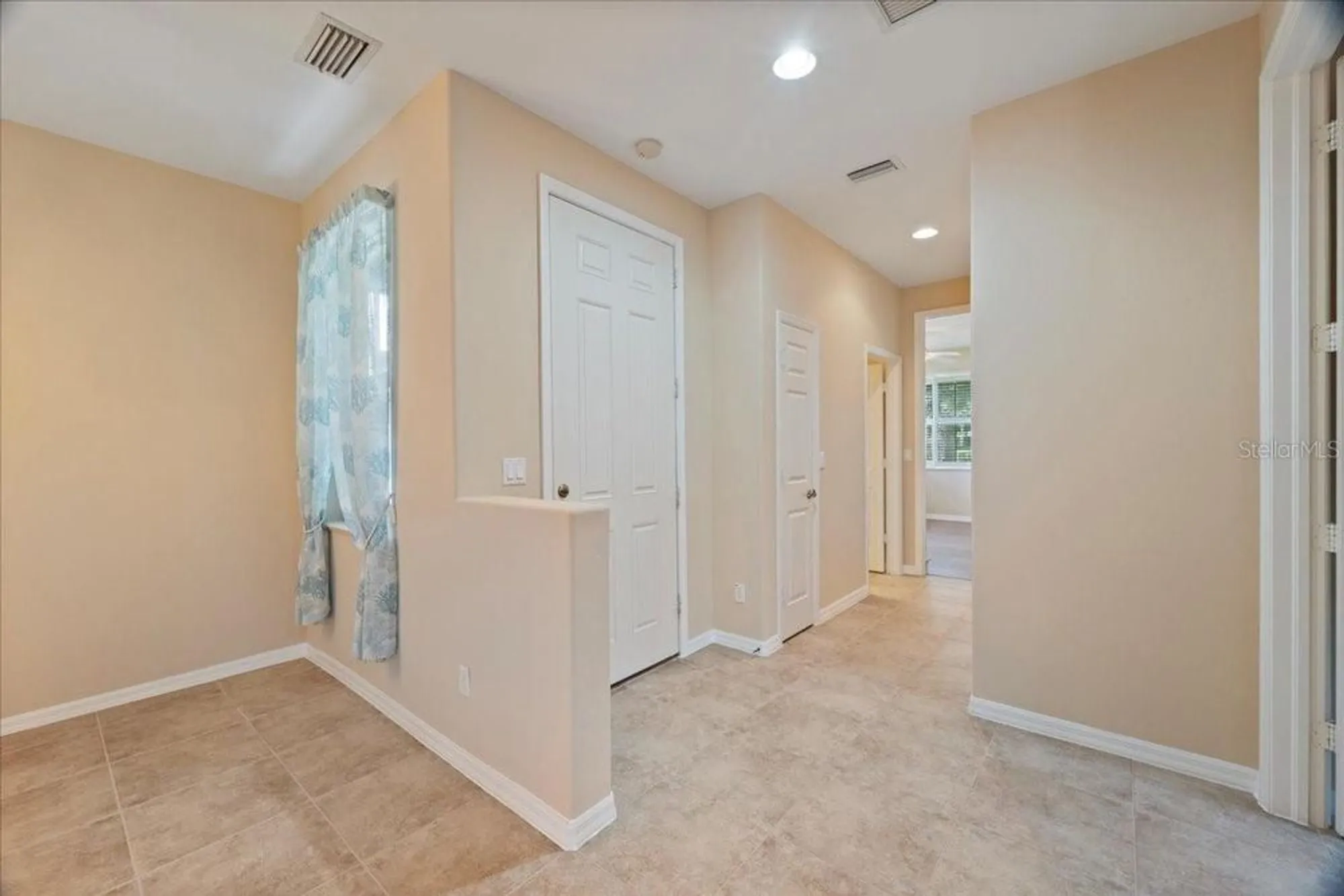 Property Slideshow image 5 of 39 | 10662 camarelle cir, Fort Myers, FL, 33913