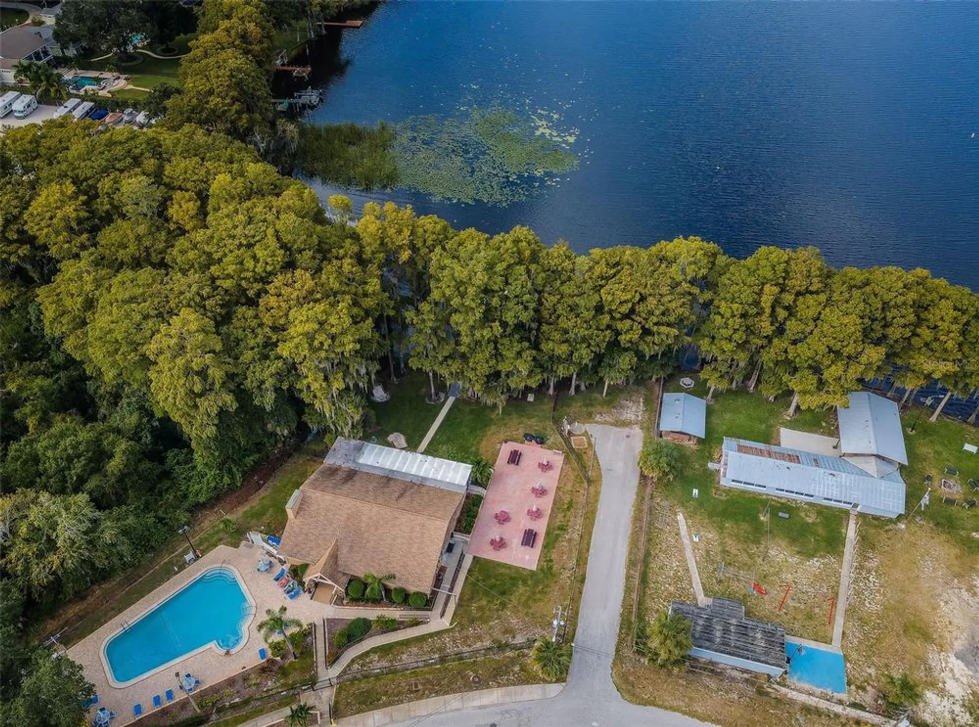 Property Slideshow image 48 of 58 | 1199 woodfield ct, Palm Harbor, FL, 34684