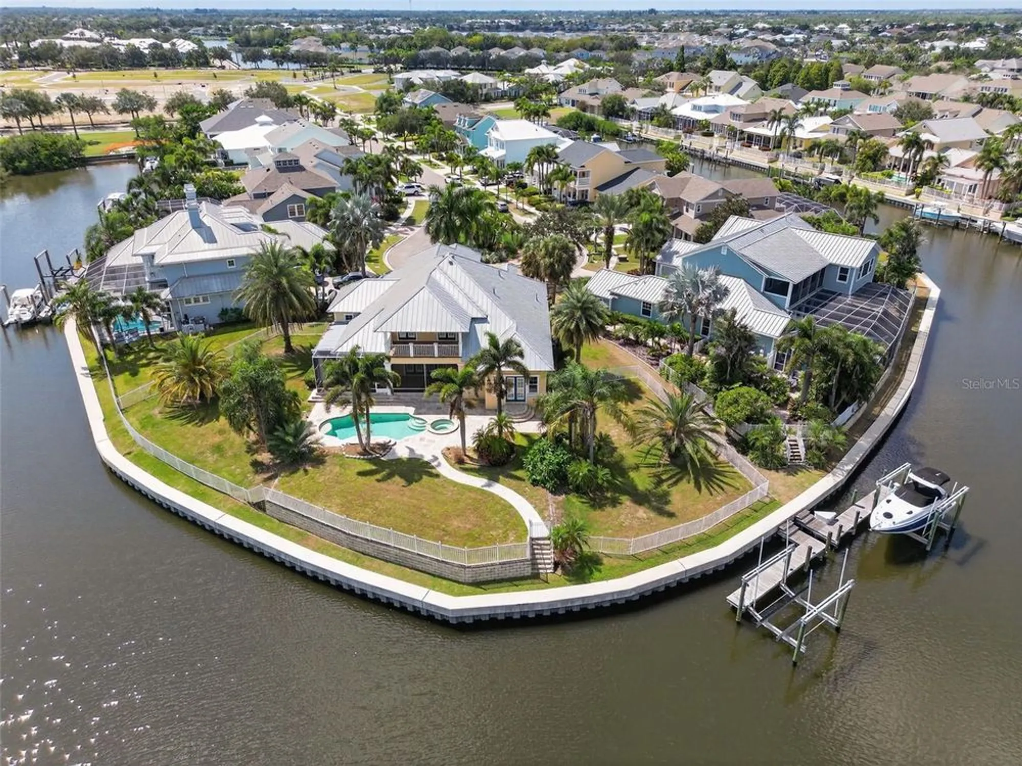 Property Slideshow image 52 of 56 | 5617 seagrass pl, Apollo Beach, FL, 33572