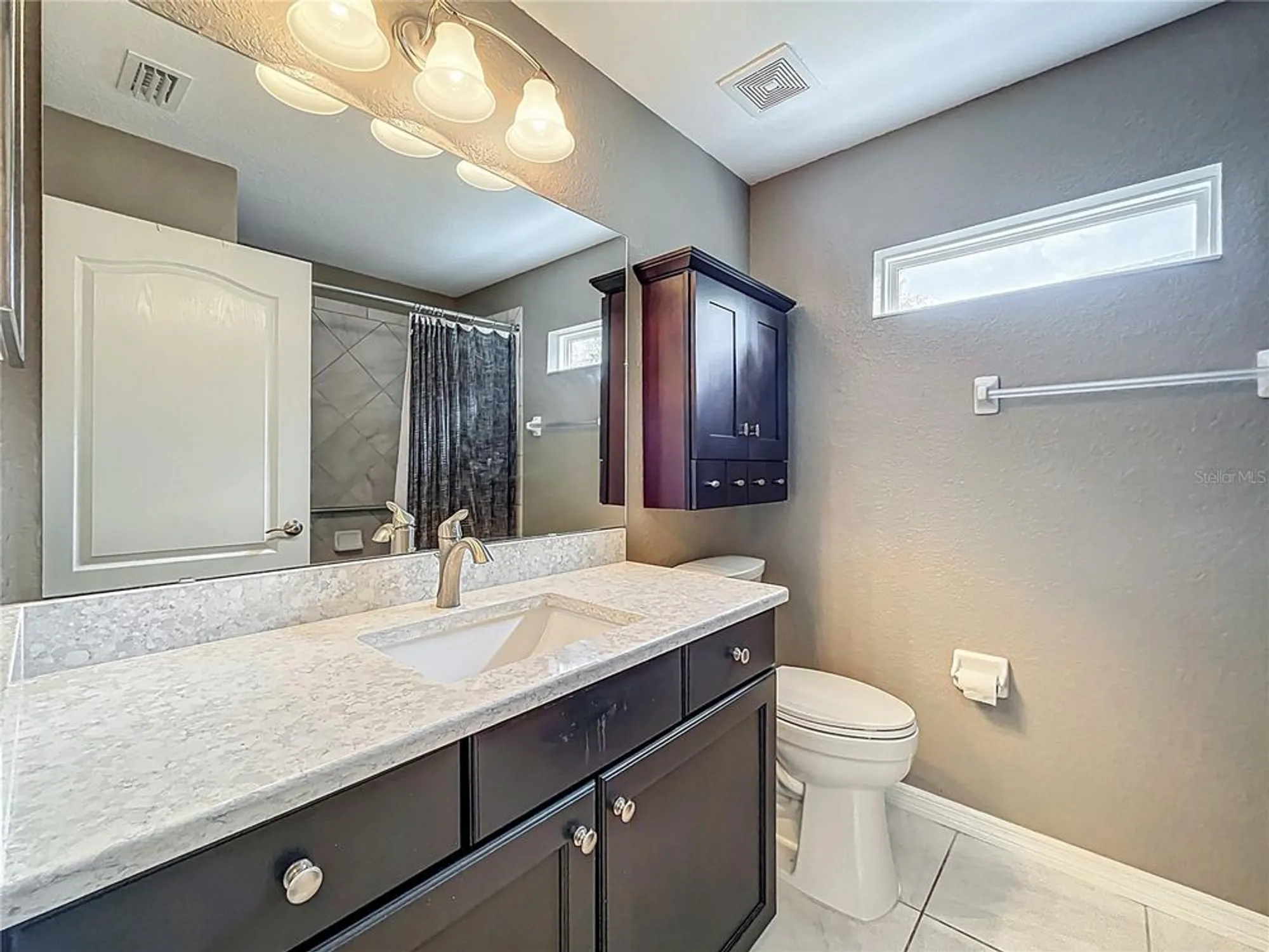 Property Slideshow image 23 of 49 | 27327 roanoke dr, Leesburg, FL, 34748