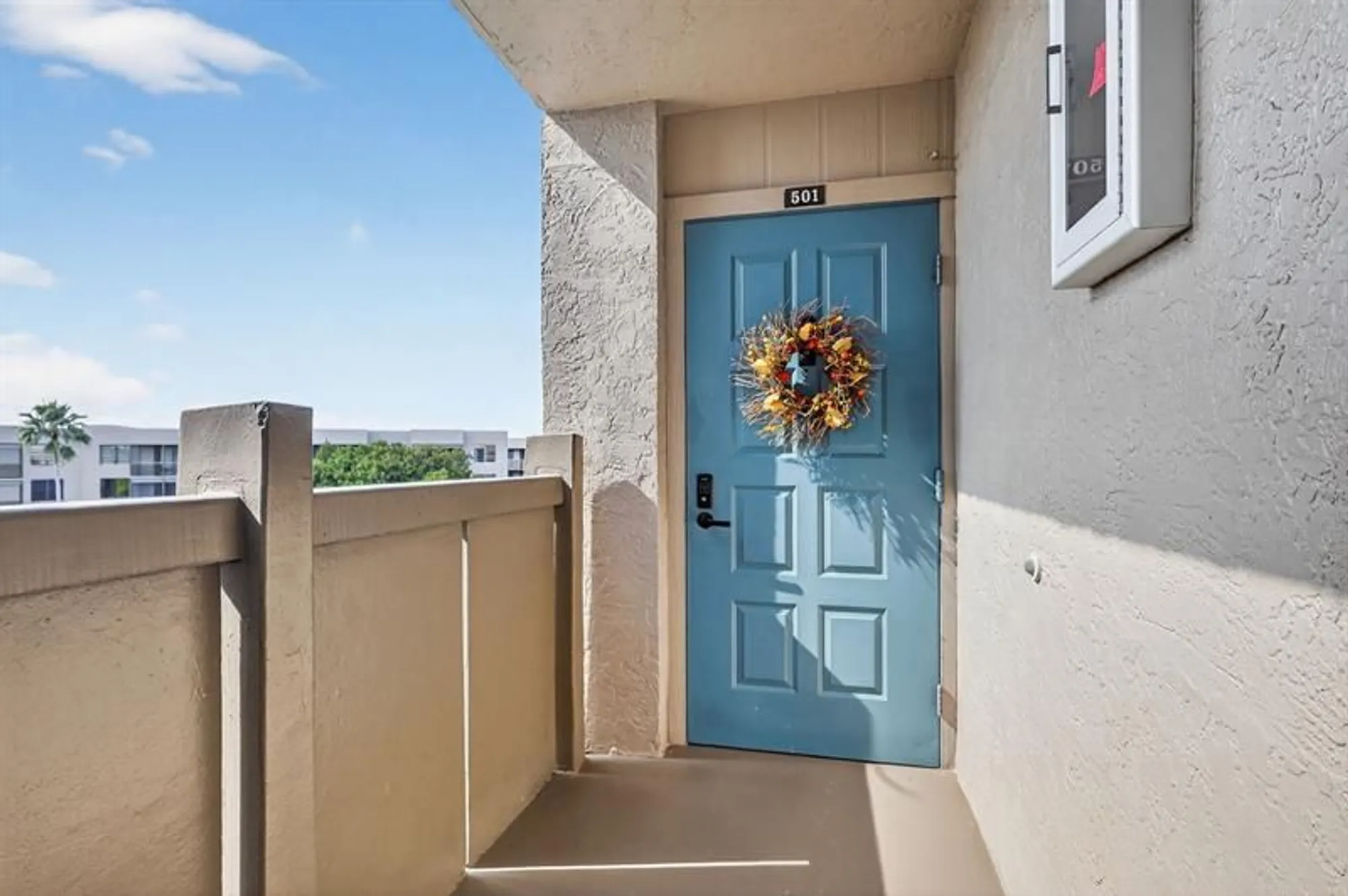 Property Slideshow image 8 of 52 | 1000 colony point cir 501, Pembroke Pines, FL, 33026