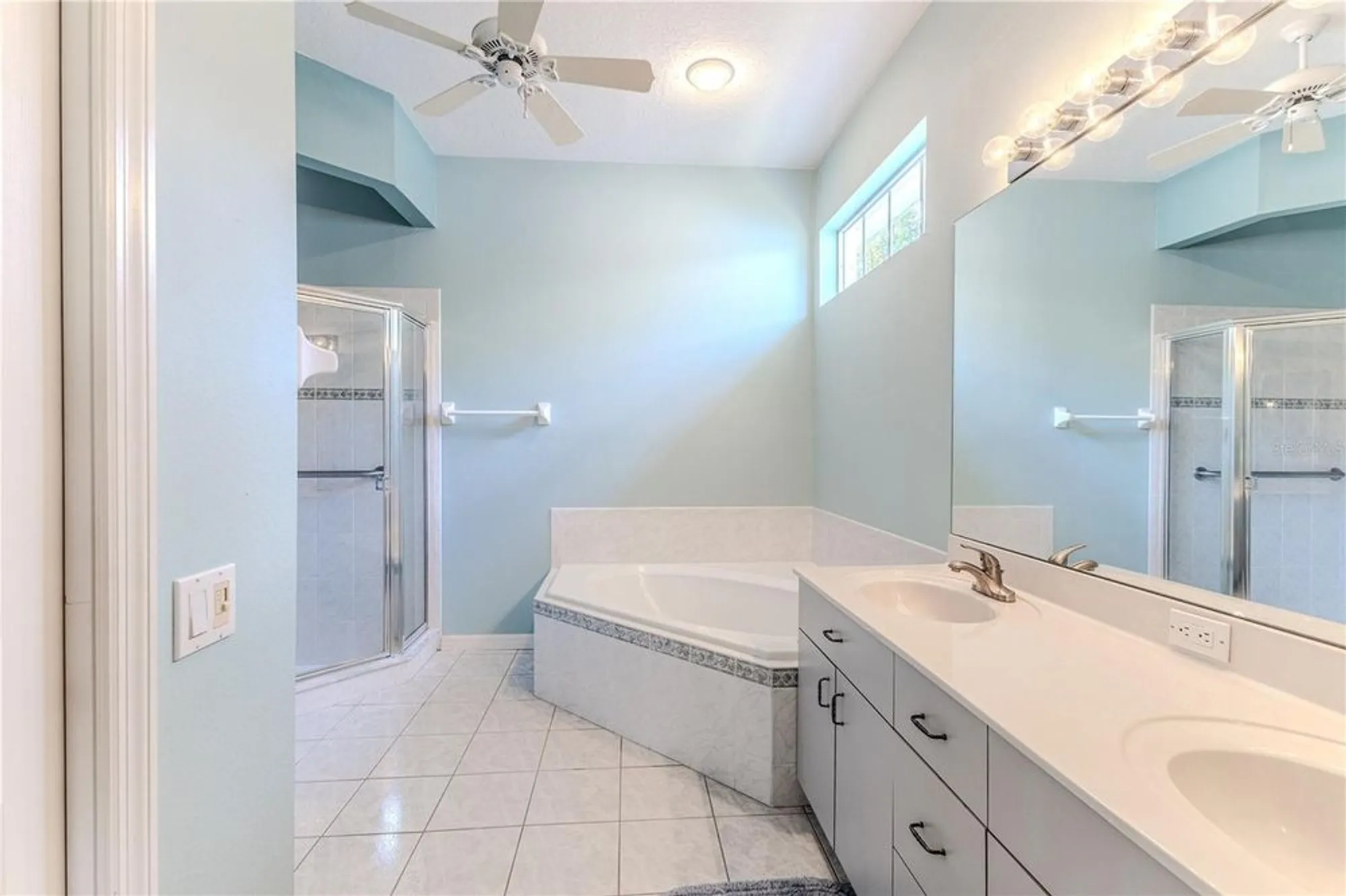 Property Slideshow image 19 of 57 | 15033 middle fairway dr, Spring Hill, FL, 34609