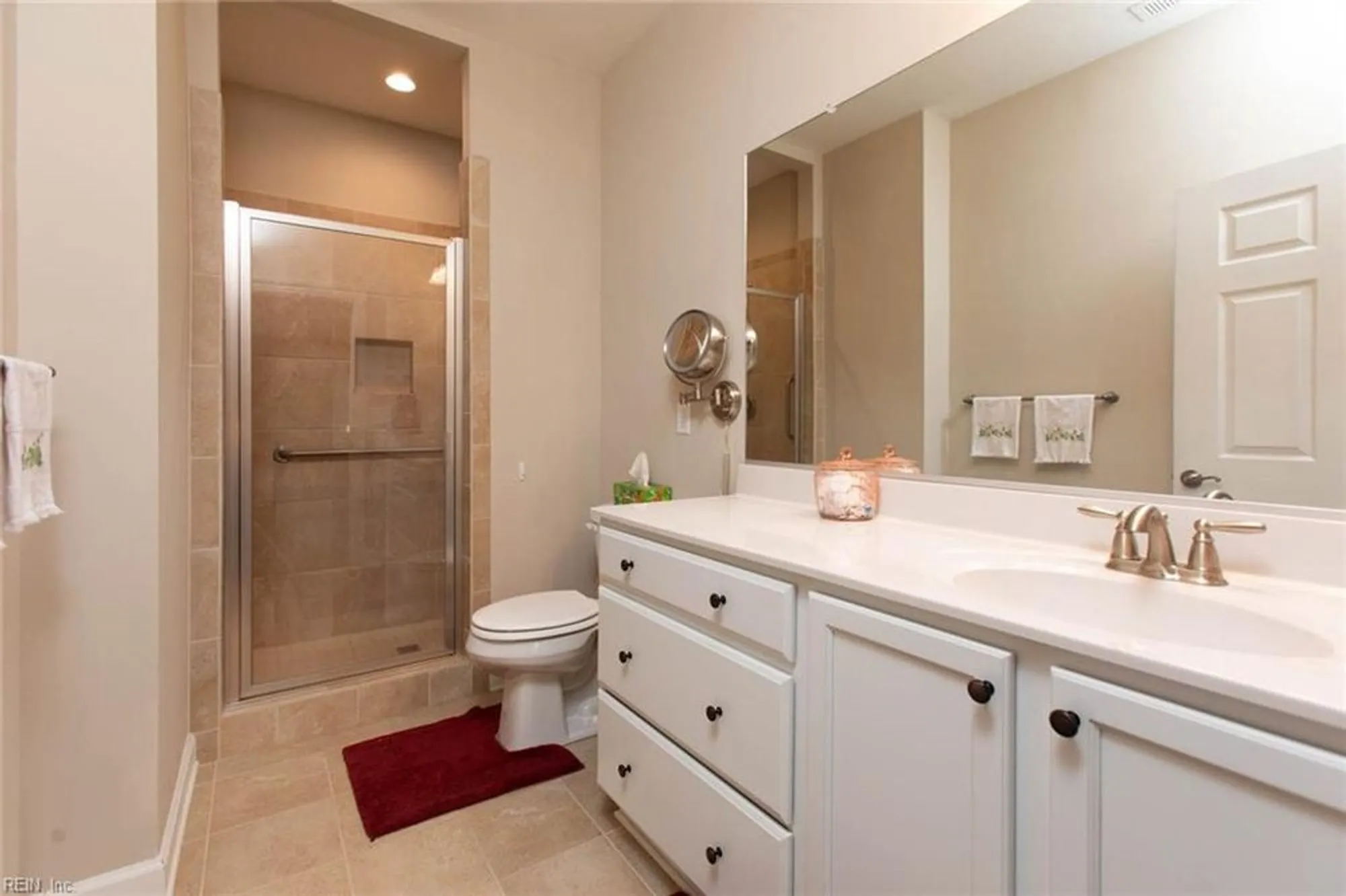 Property Slideshow image 18 of 50 | 200 durham st, Smithfield, VA, 23430