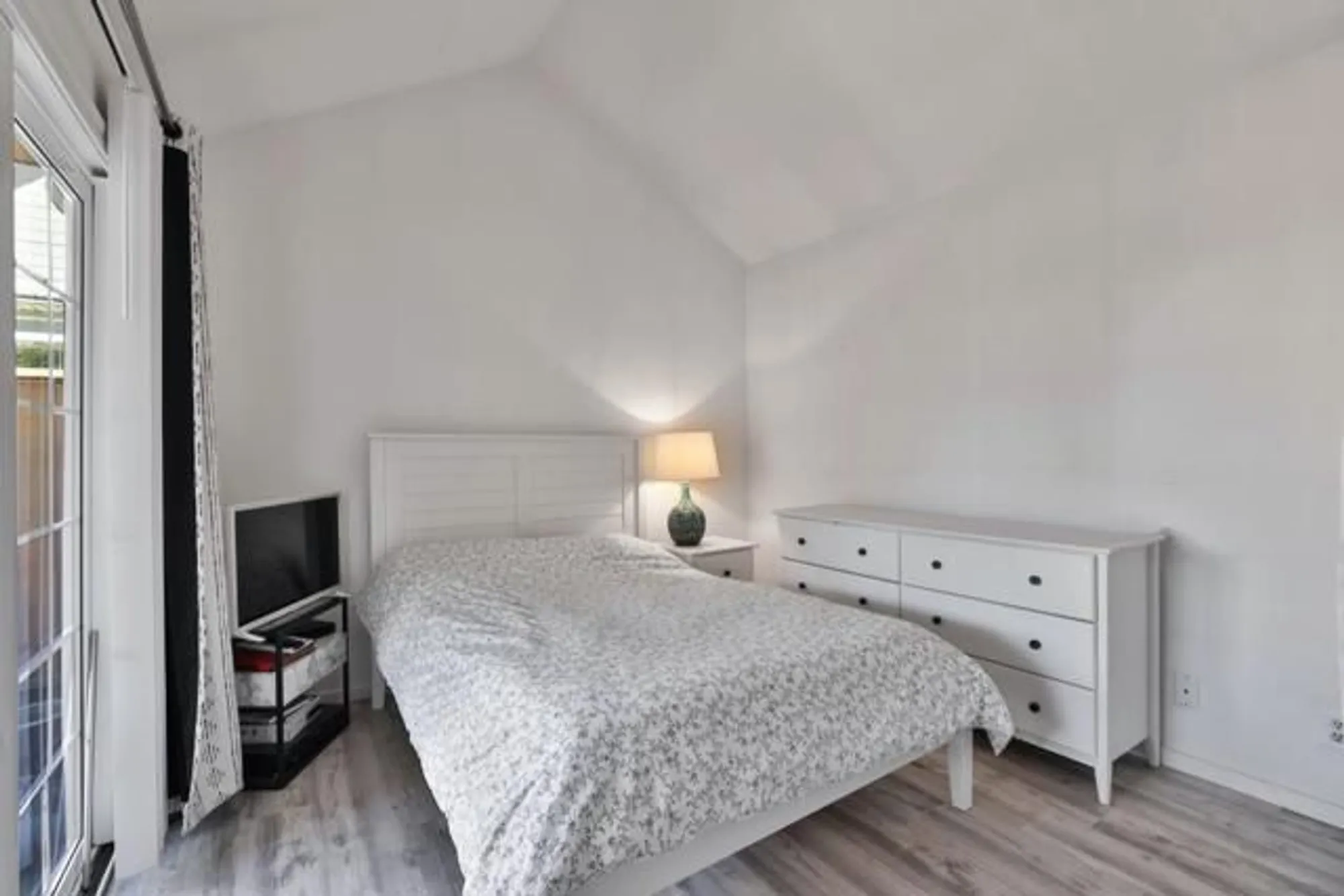 Property Slideshow image 23 of 38 | 741 lilly ln, Morgan Hill, CA, 95037