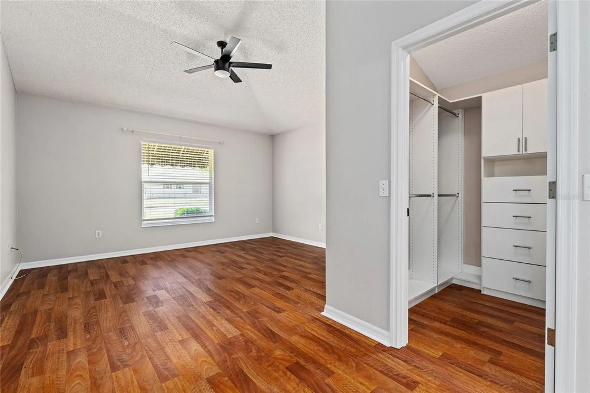 Property Slideshow image 28 of 50 | 2461 merida cir, The Villages, FL, 32162