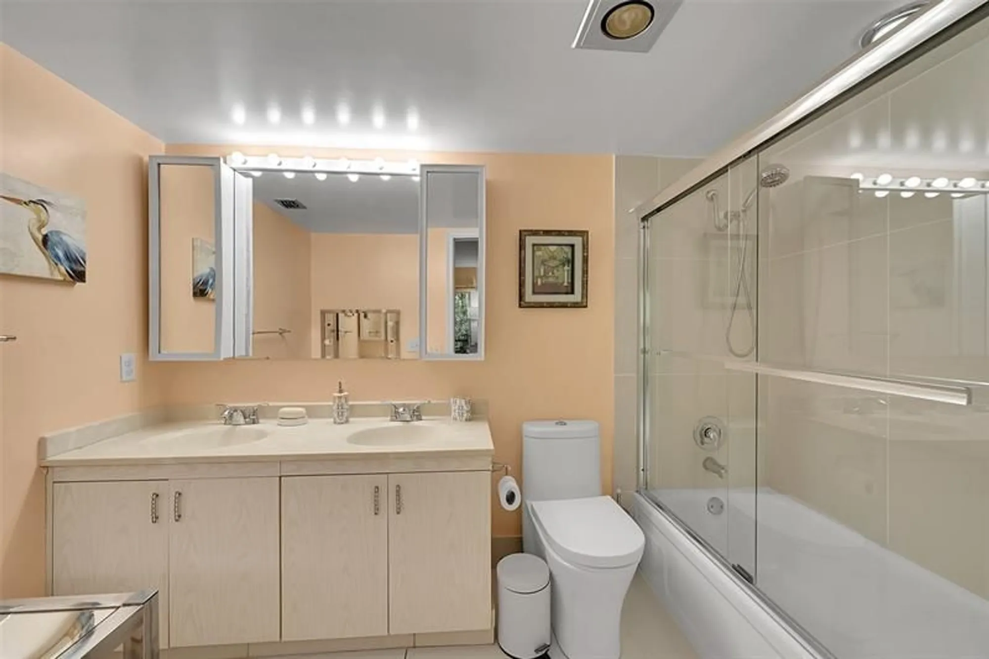 Property Slideshow image 8 of 44 | 2403 antigua cir c4, Coconut Creek, FL, 33066