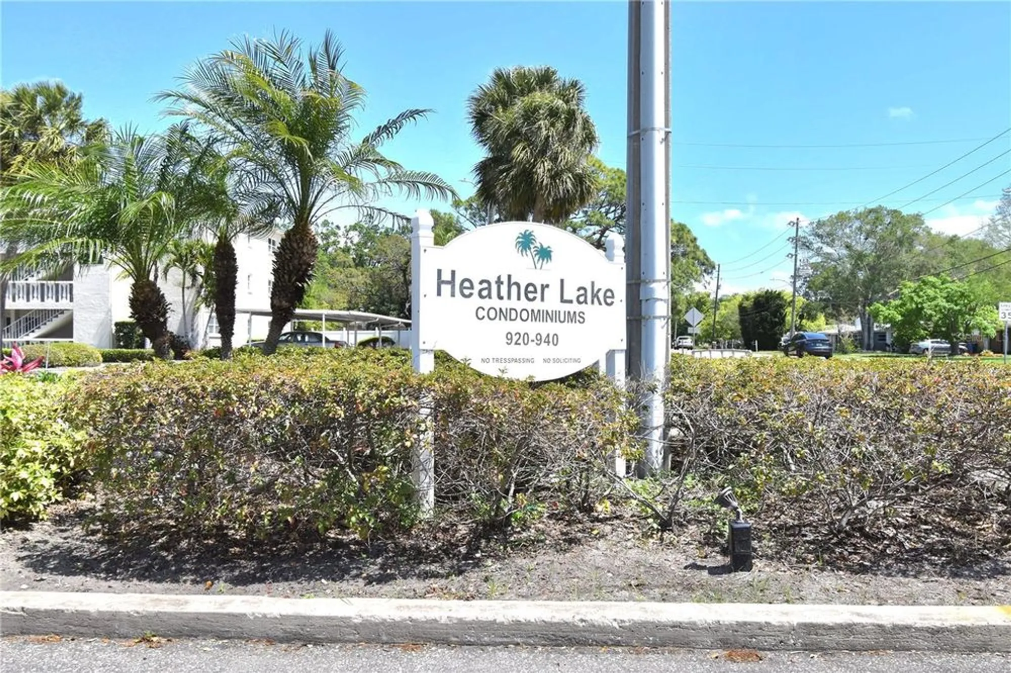 Property Slideshow image 3 of 24 | 940 virginia st 304, Dunedin, FL, 34698