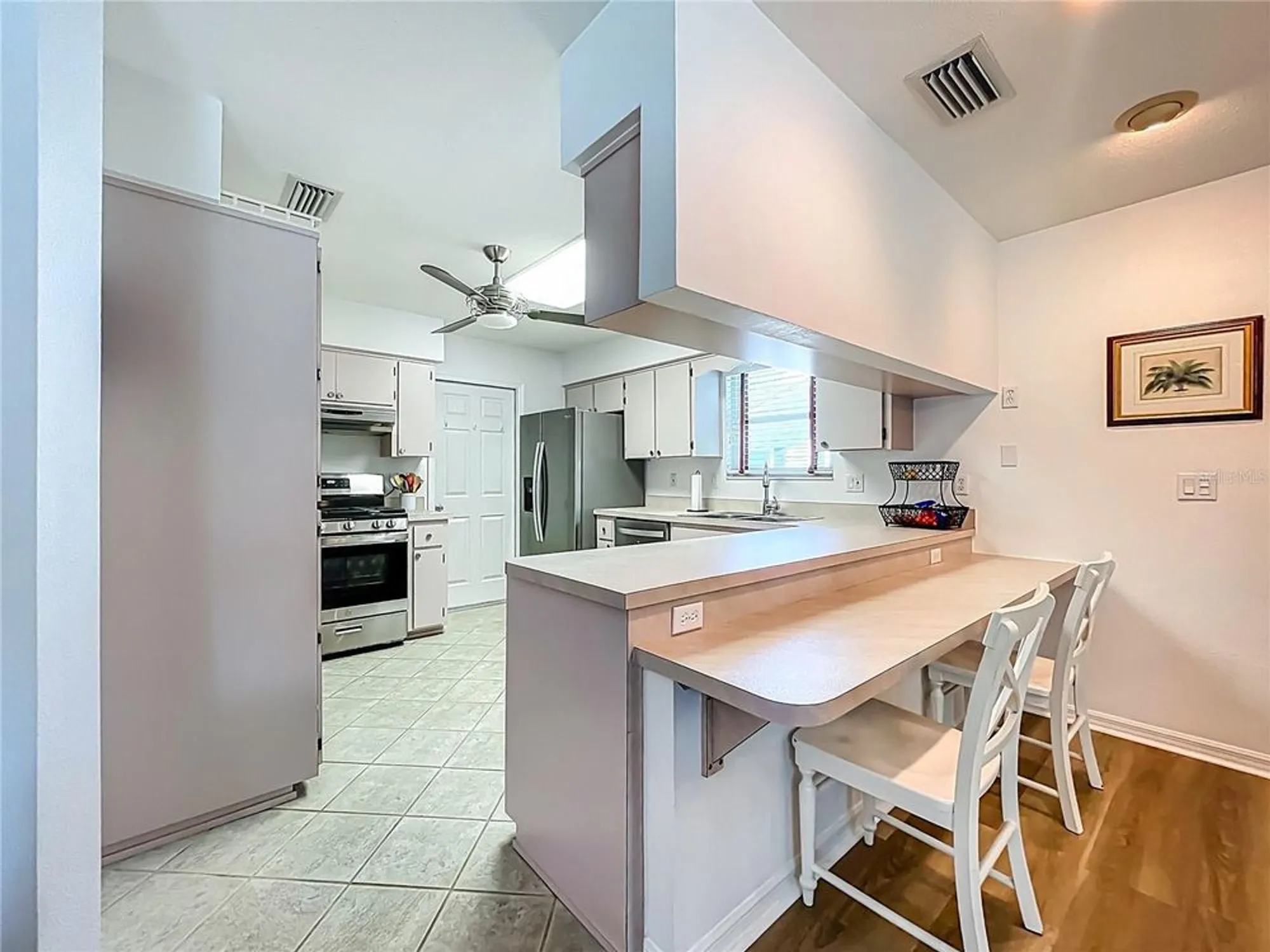 Property Slideshow image 20 of 61 | 26616 racquet cir, Leesburg, FL, 34748