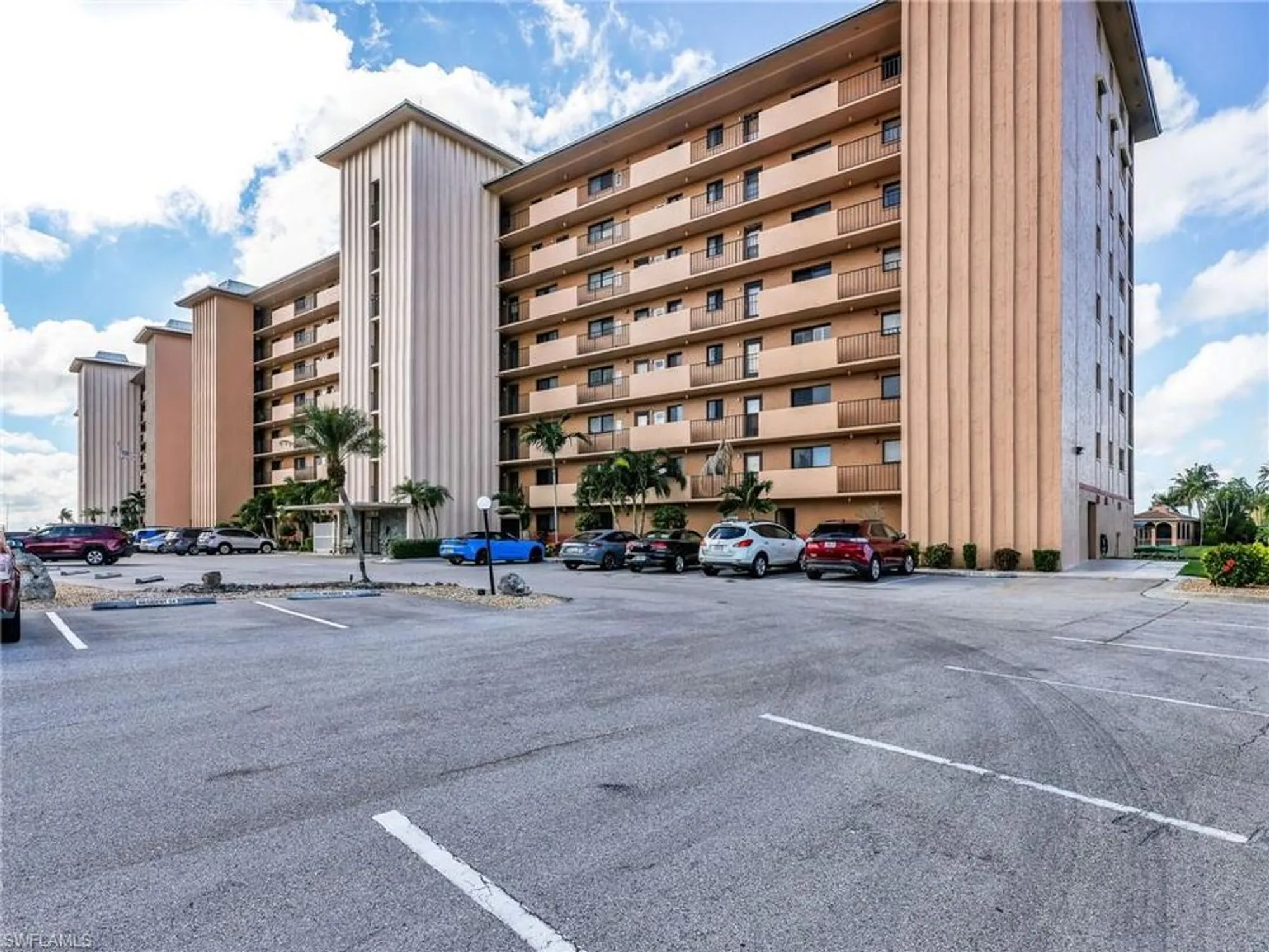 Property Slideshow image 32 of 33 | 4260 se 20th pl apt 402, Cape Coral, FL, 33904