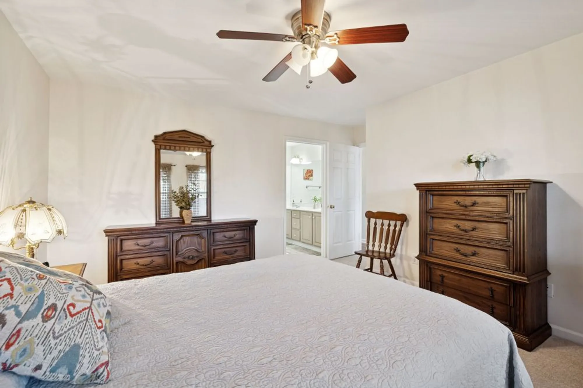 Property Slideshow image 19 of 49 | 117 newsom grn, Nashville, TN, 37221