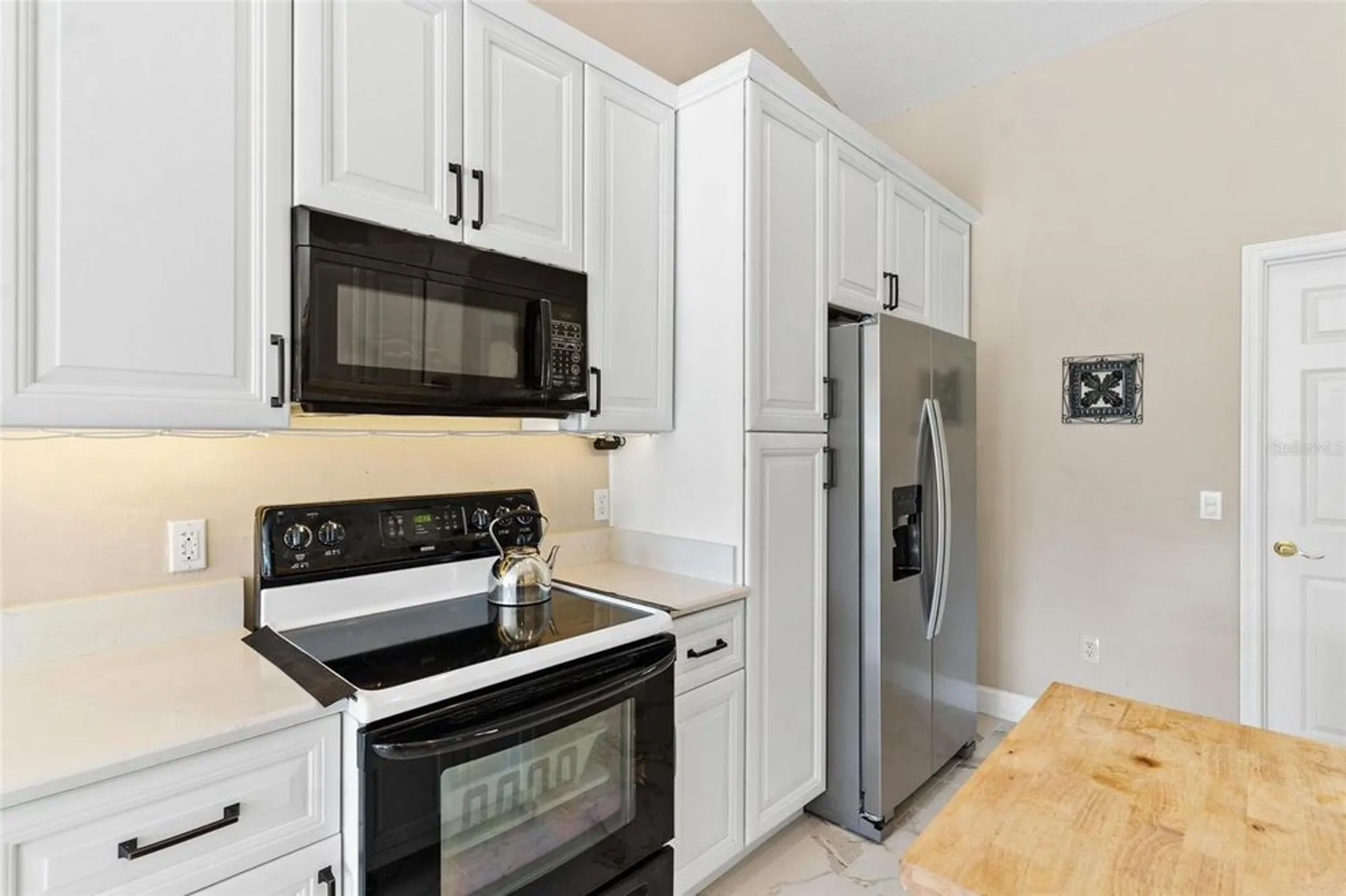 Property Slideshow image 12 of 66 | 39320 harbor hills blvd, Lady Lake, FL, 32159