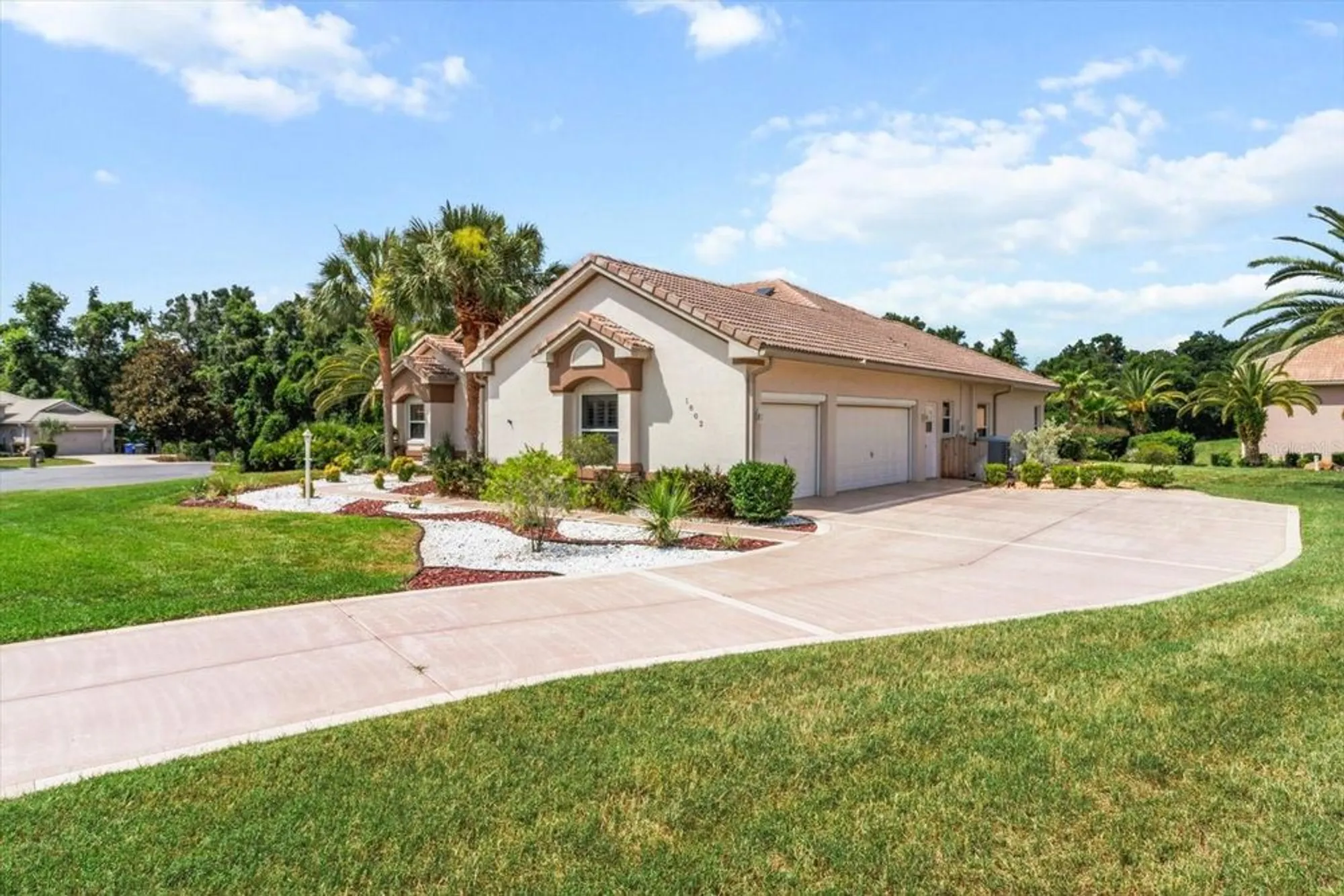 Property Slideshow image 2 of 42 | 1802 n musial pt, Hernando, FL, 34442