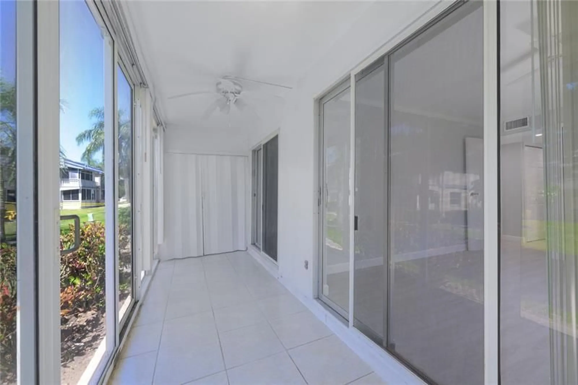 Property Slideshow image 14 of 19 | 633 brittany n # 633, Delray Beach, FL, 33446