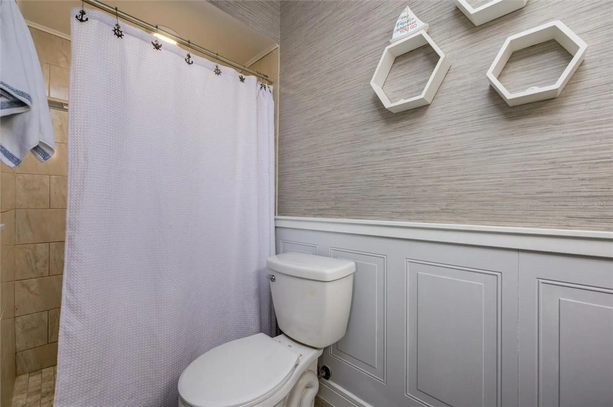 Property Slideshow image 21 of 34 | 1472 queen anne blvd, Palm Harbor, FL, 34684