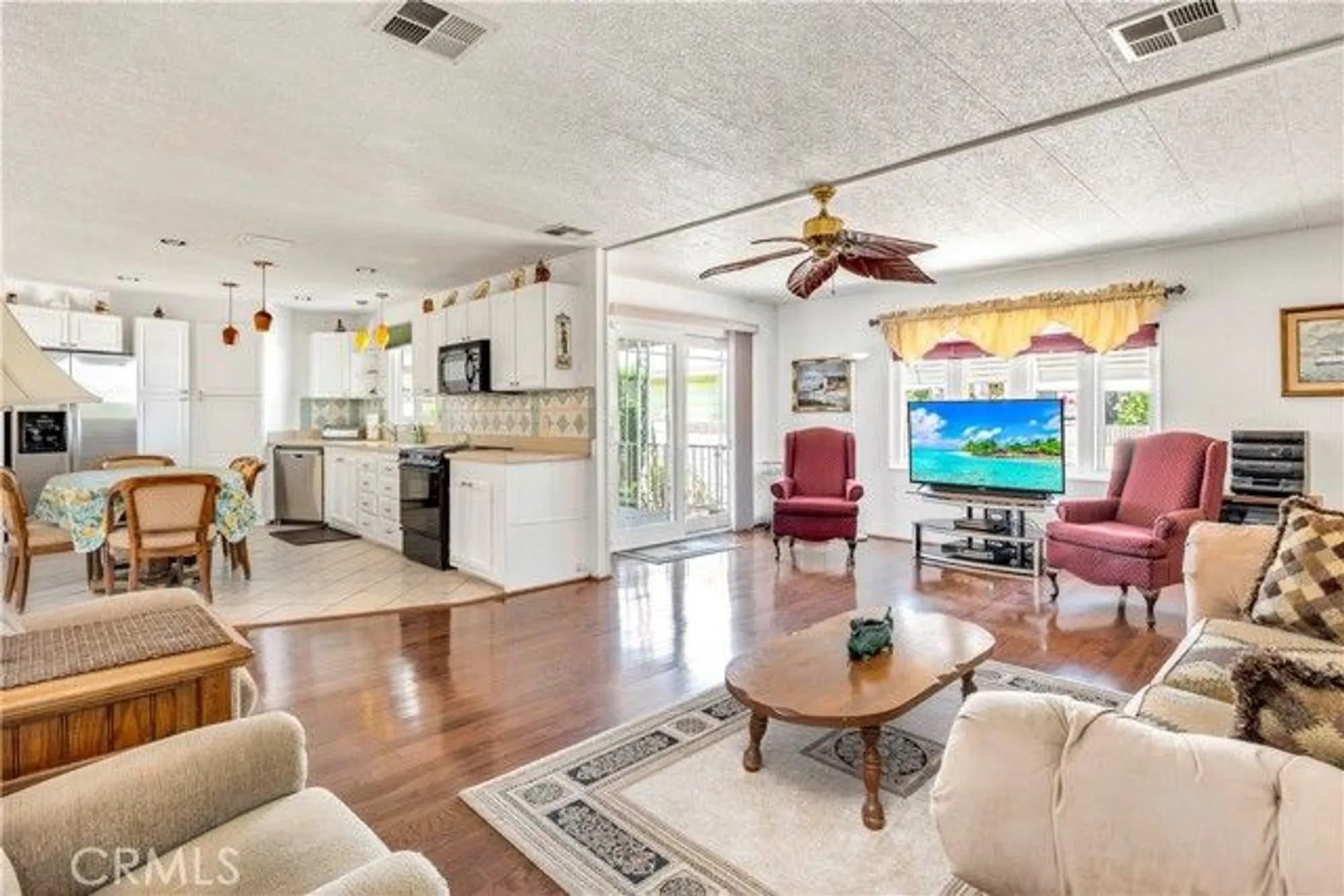 Property Slideshow image 22 of 45 | 2908 jacaranda way, Hemet, CA, 92545