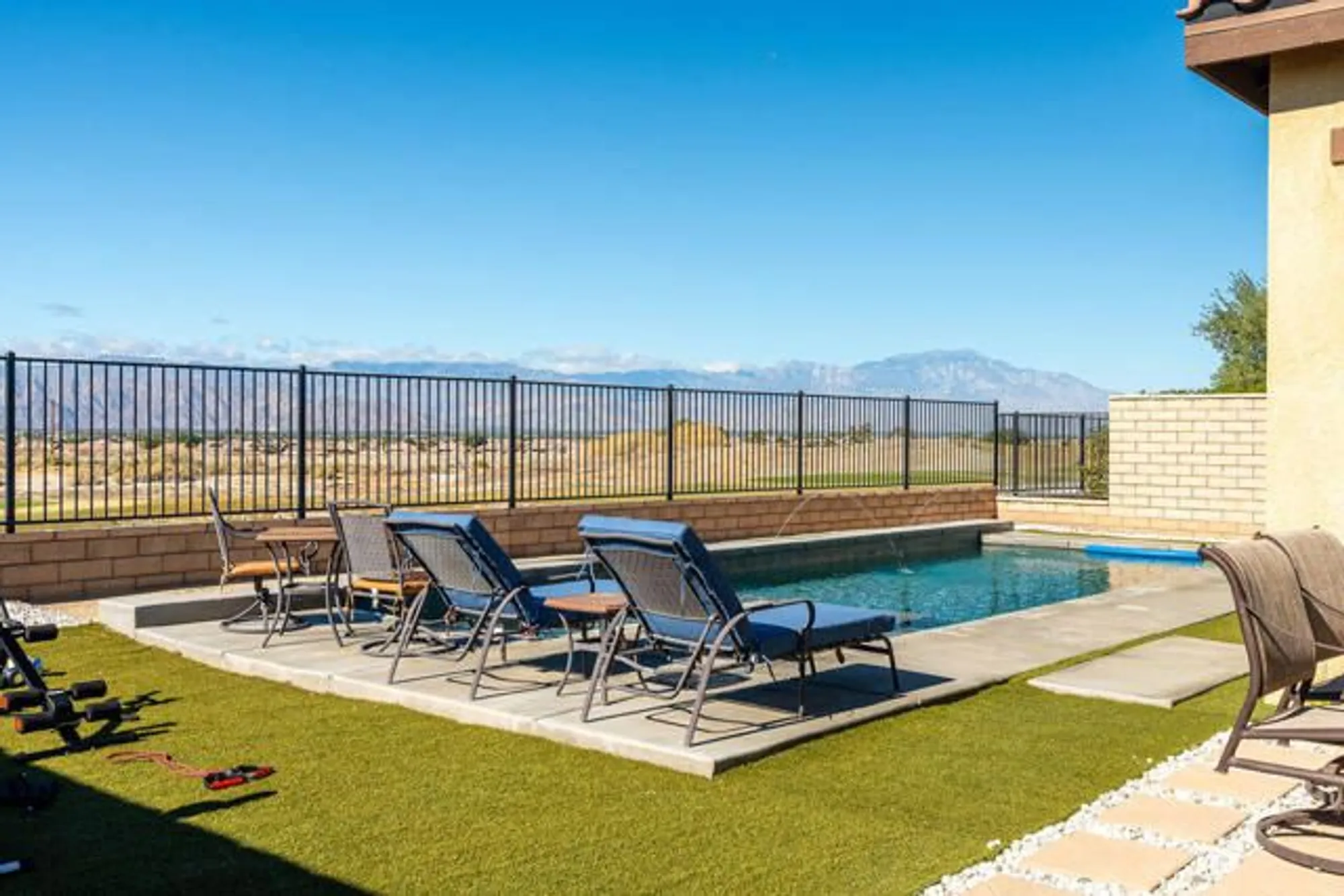 Property Slideshow image 40 of 72 | 85115 stazzano pl, Indio, CA, 92203