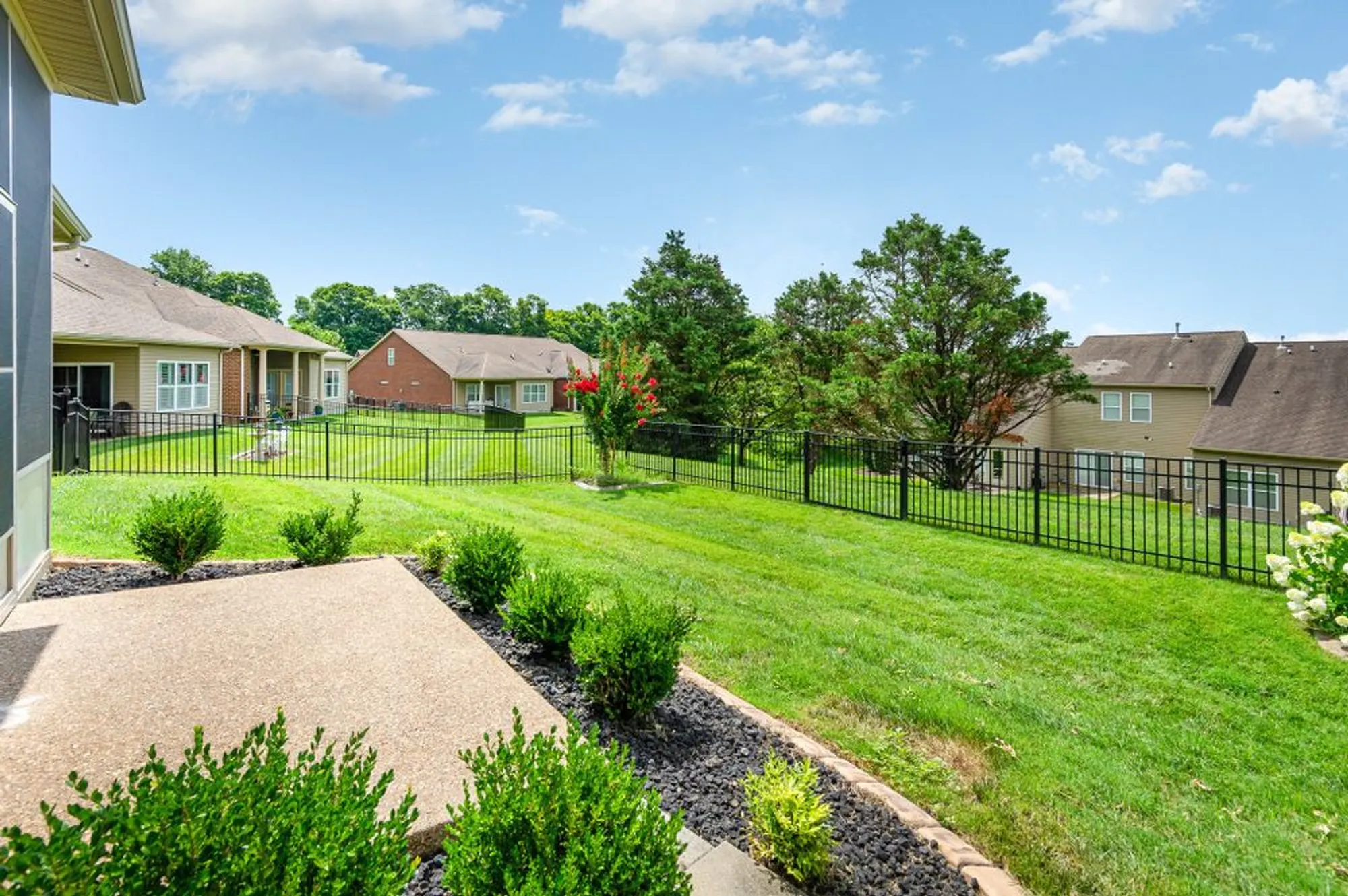 Property Slideshow image 26 of 37 | 445 stonegate dr, Lebanon, TN, 37090