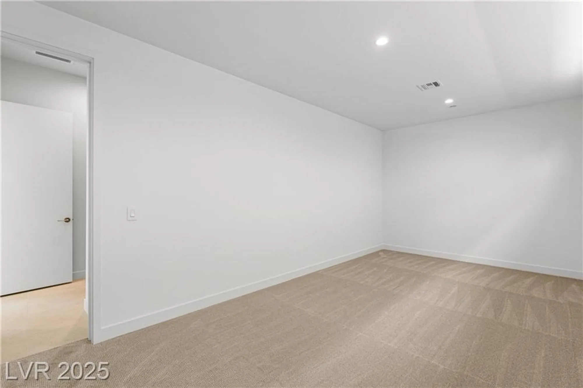 Property Slideshow image 72 of 98 | 1533 pleasant bay ct, Henderson, NV, 89011