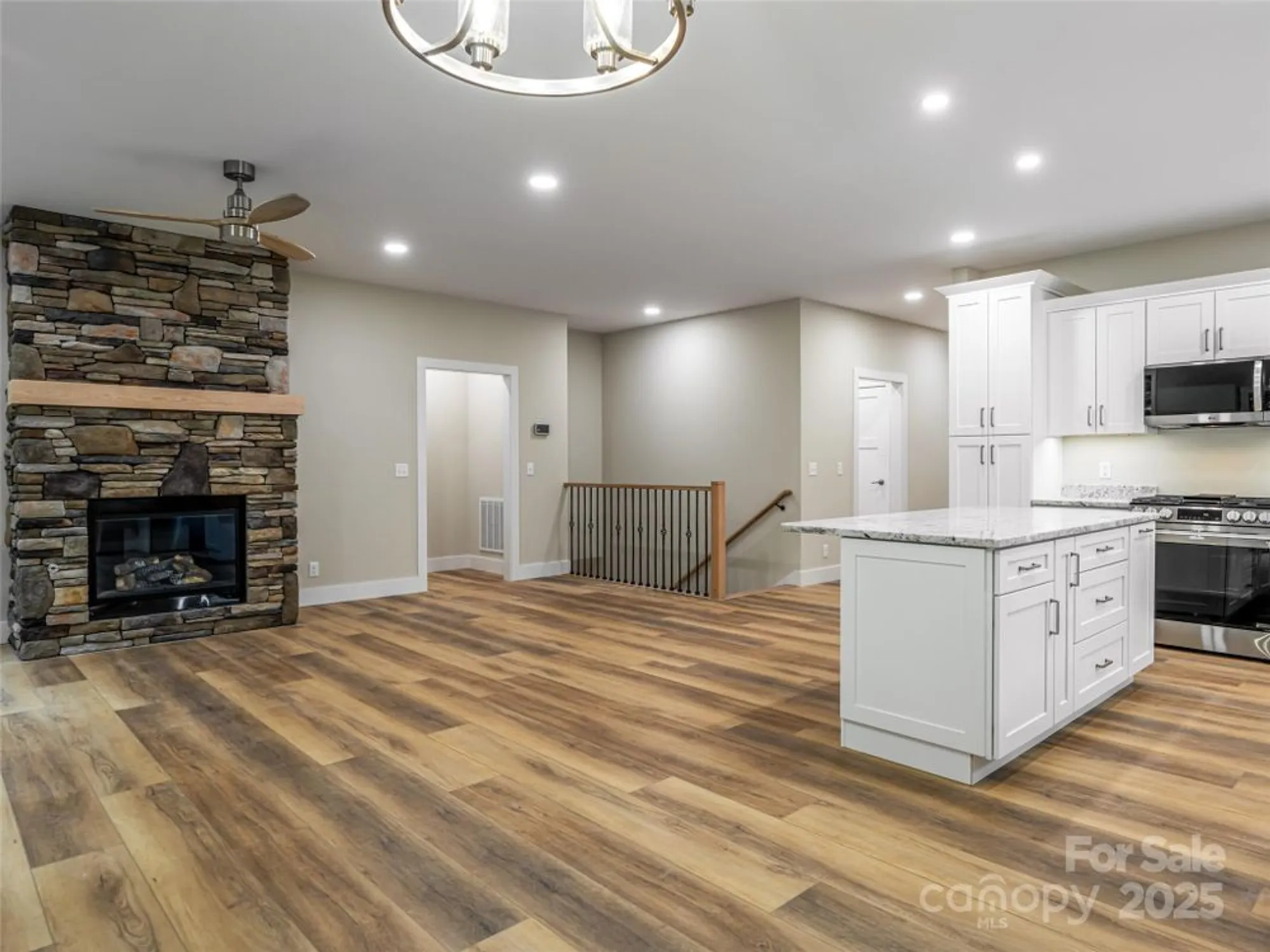 Property Slideshow image 13 of 48 | 281 carriage crest dr, Hendersonville, NC, 28791