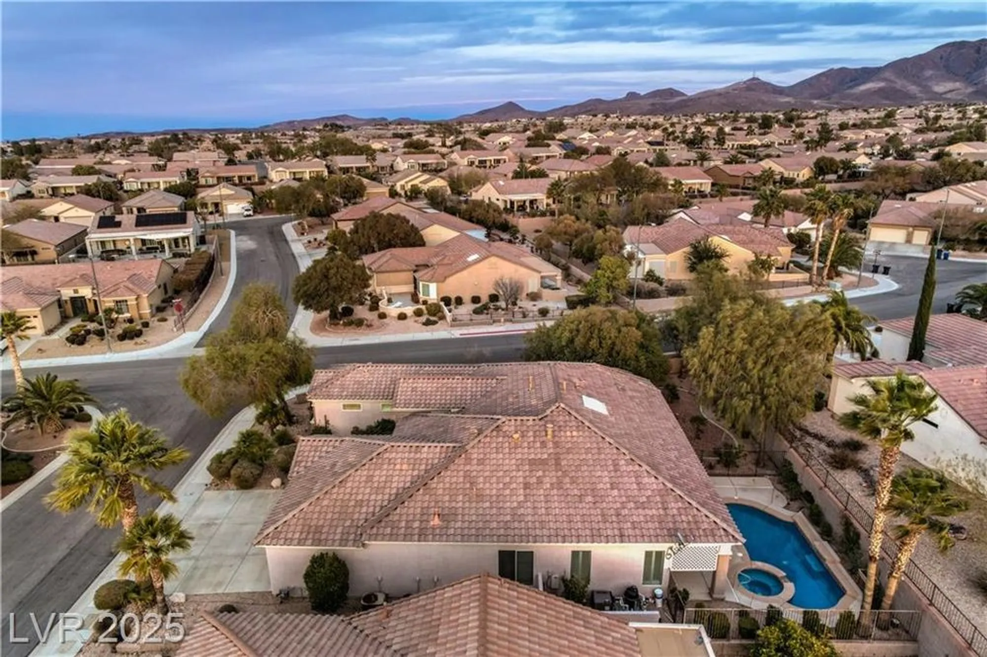 Property Slideshow image 44 of 65 | 2170 peyten park st, Henderson, NV, 89052