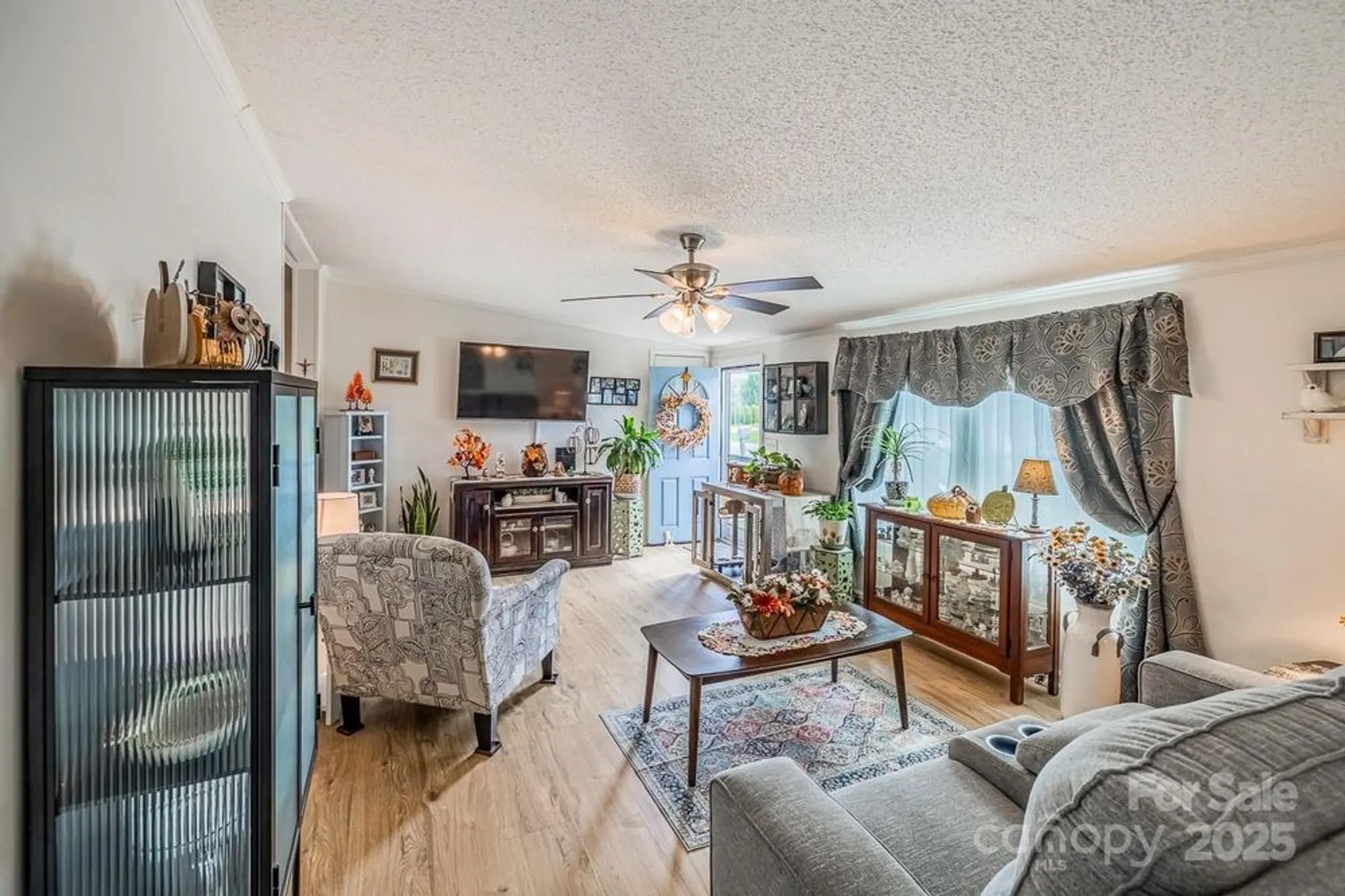 Property Slideshow image 9 of 43 | 445 riverwind dr, Hendersonville, NC, 28739