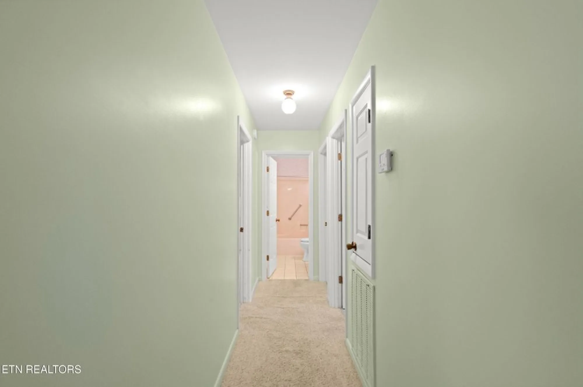 Property Slideshow image 11 of 29 | 238 lakeview dr, Crossville, TN, 38558