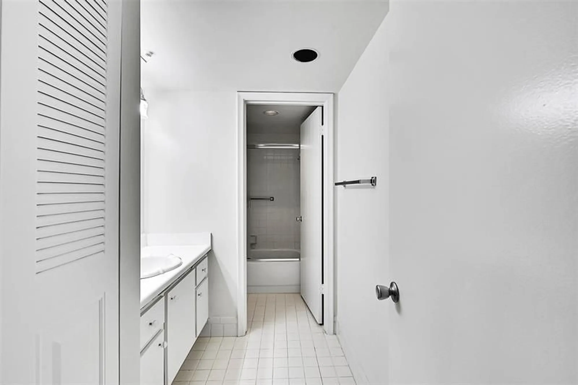 Property Slideshow image 13 of 25 | 1902 bermuda cir h3, Coconut Creek, FL, 33066