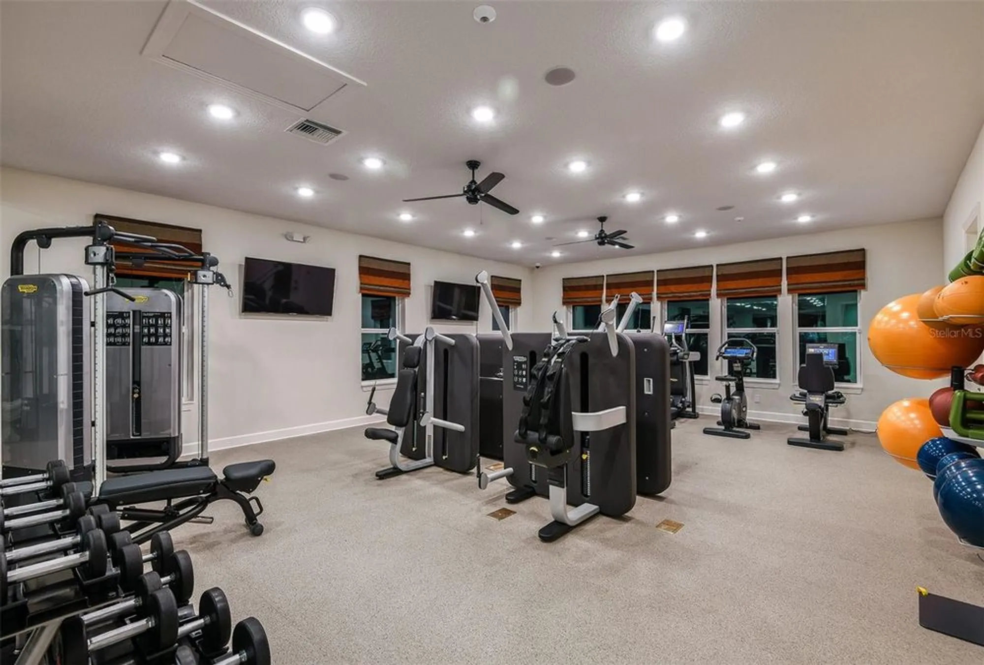 Property Slideshow image 17 of 20 | 7545 laureate blvd unit 7203, Orlando, FL, 32827