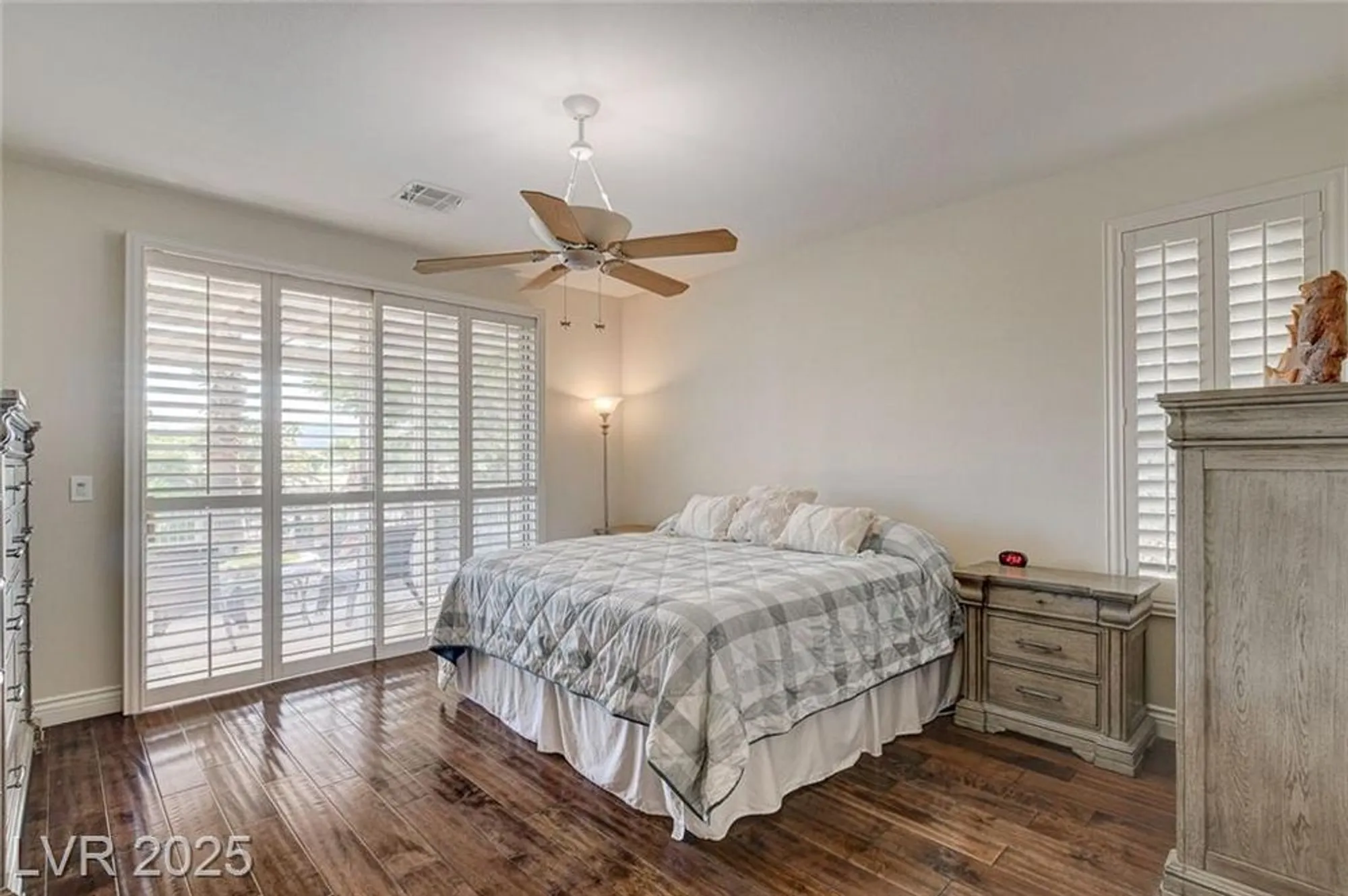 Property Slideshow image 31 of 47 | 10237 andante ct, Las Vegas, NV, 89135