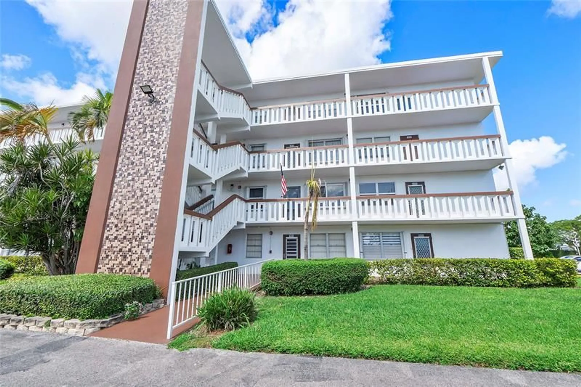 Property Slideshow image 13 of 14 | 1052 harwood e # 1052, Deerfield Beach, FL, 33442
