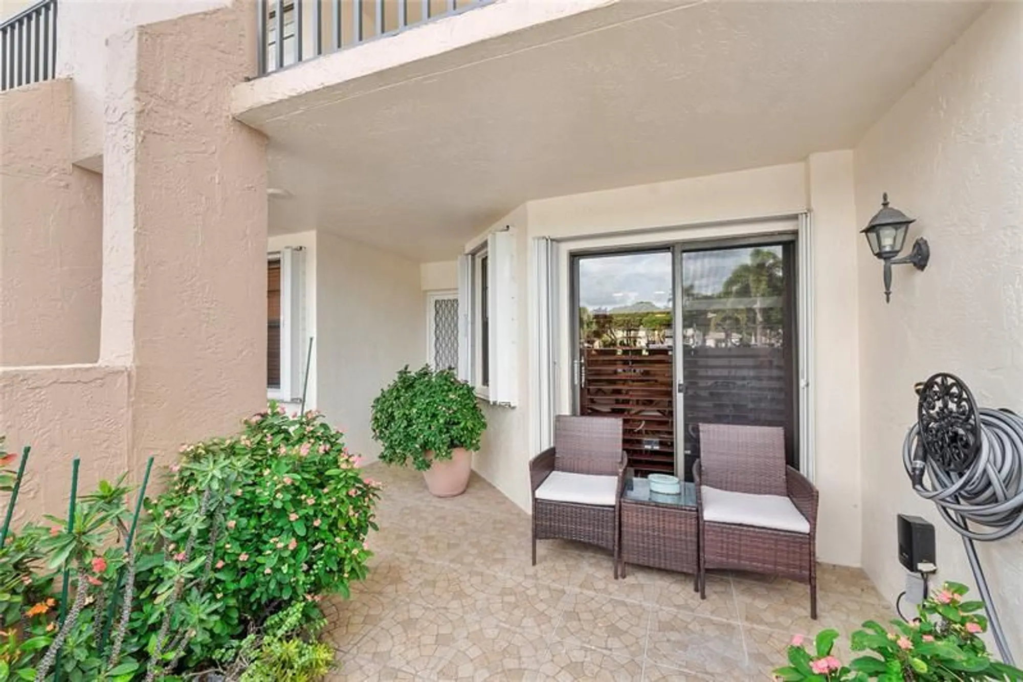 Property Slideshow image 27 of 37 | 7219 fairfax dr 110, Tamarac, FL, 33321