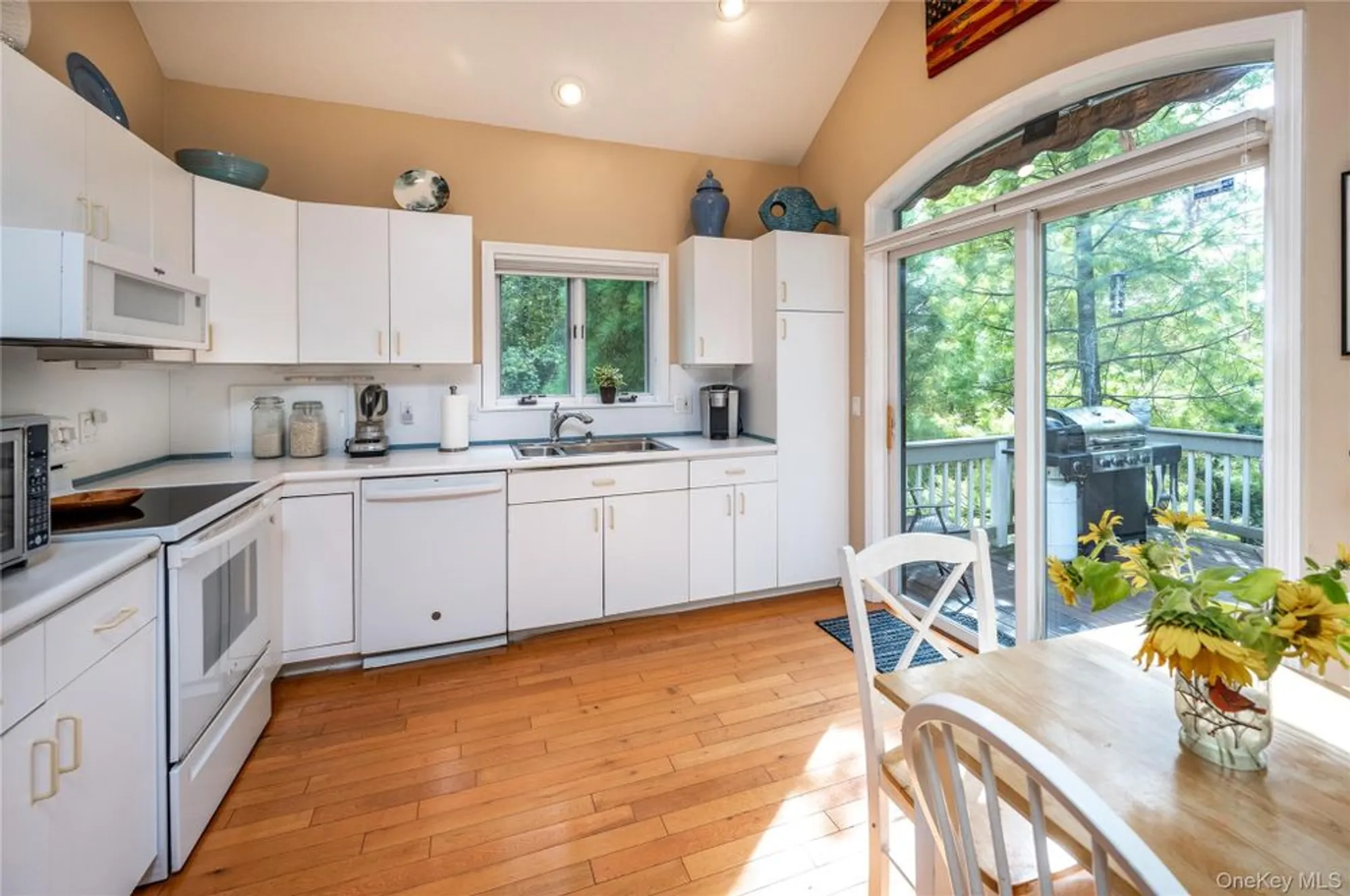 Property Slideshow image 7 of 16 | 627 heritage hls a, Somers, NY, 10589