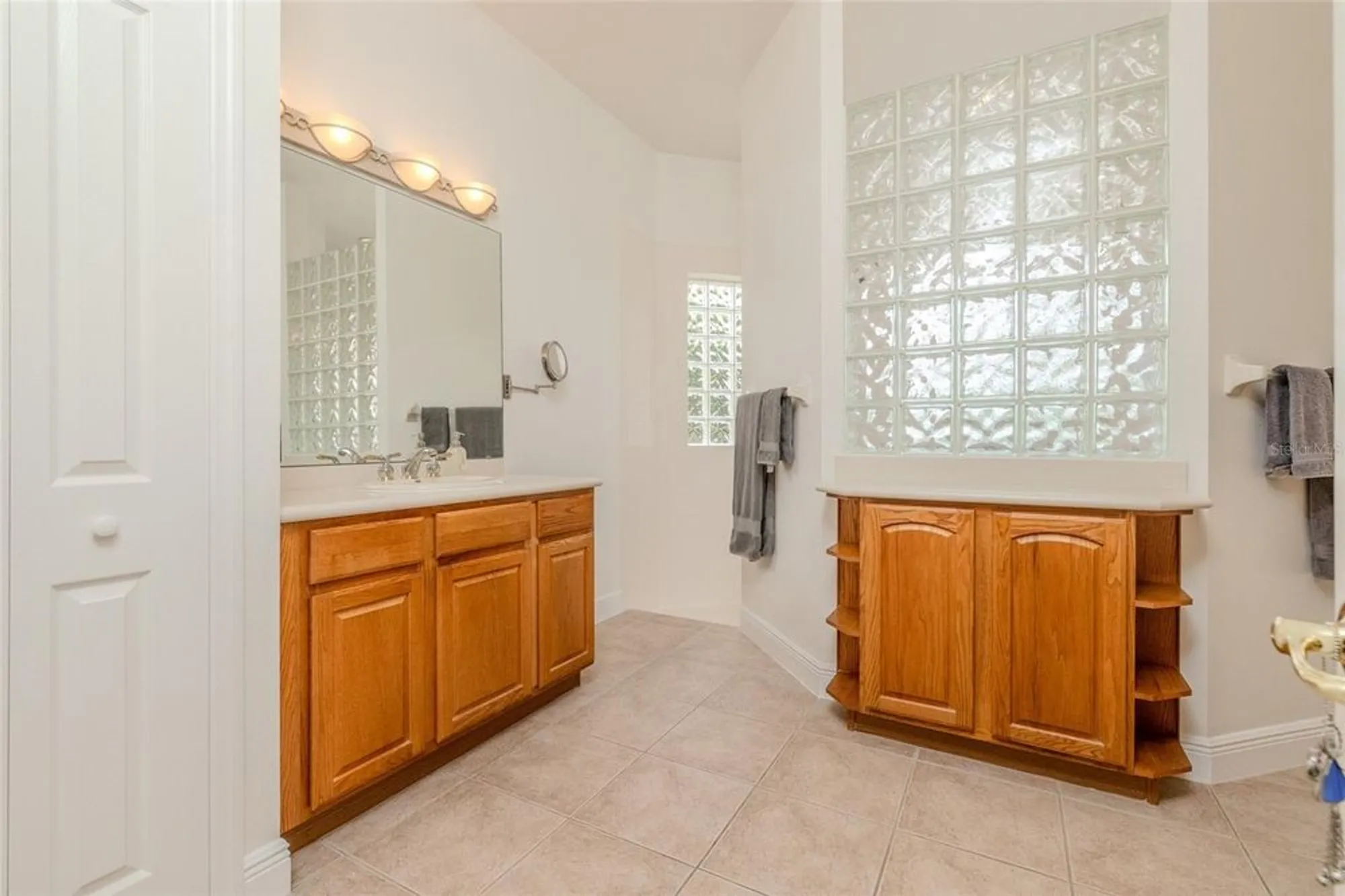 Property Slideshow image 18 of 52 | 537 montage ln, Kissimmee, FL, 34759