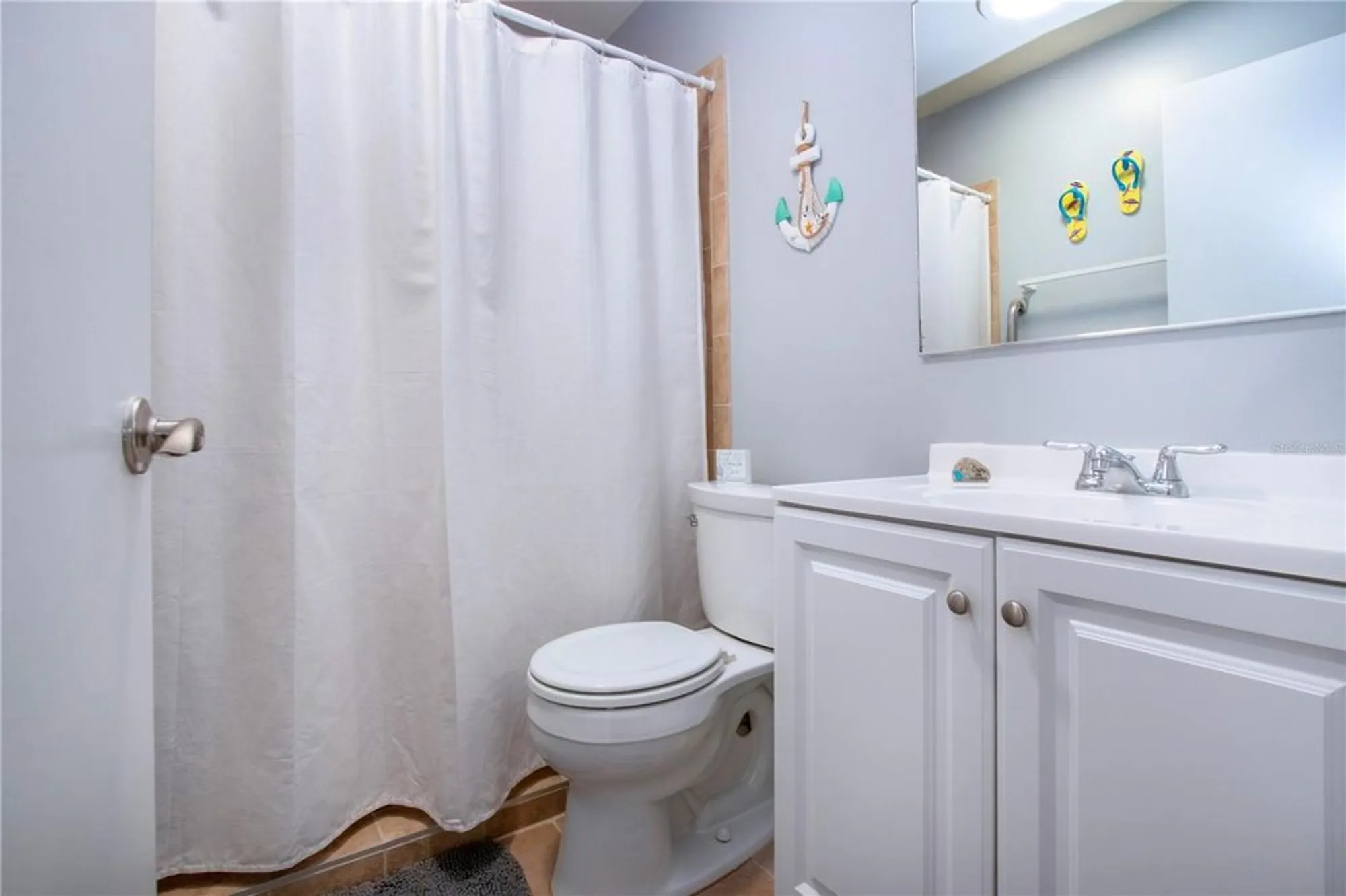 Property Slideshow image 28 of 49 | 1804 foxhunt dr b, Sun City Center, FL, 33573