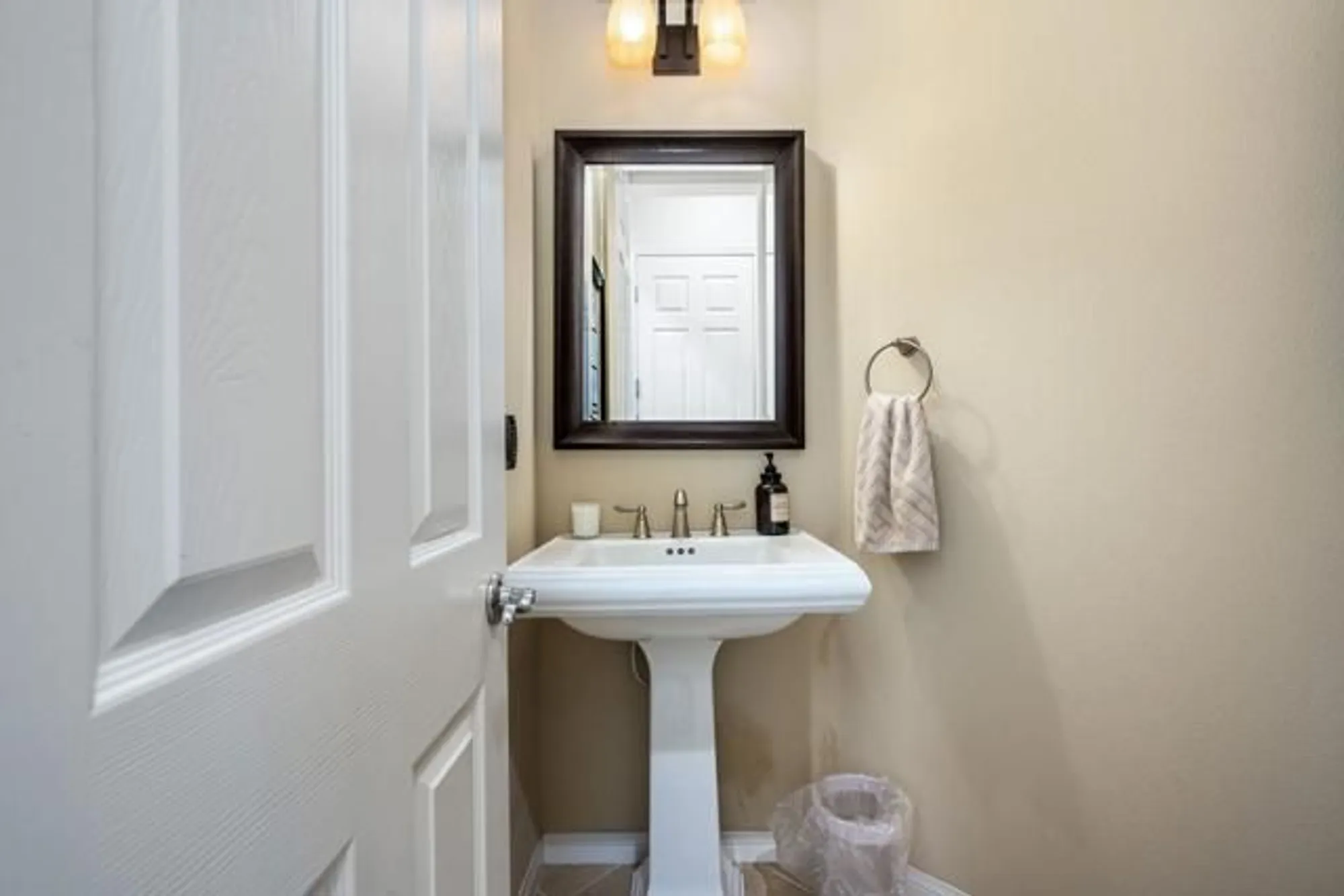 Property Slideshow image 32 of 103 | 61290 living stone dr, La Quinta, CA, 92253