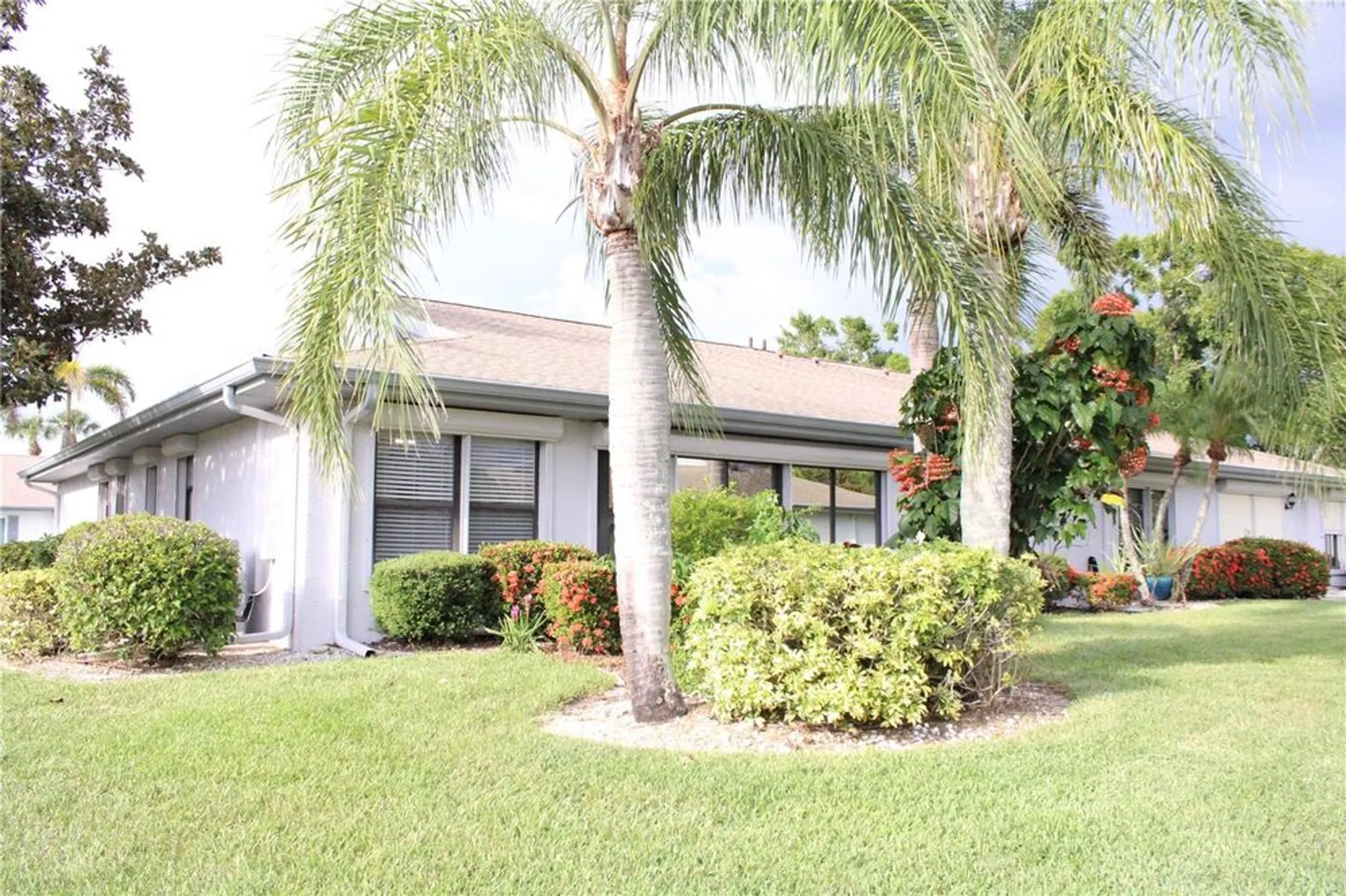 Property Slideshow image 27 of 31 | 2501 lonigan pl, Sun City Center, FL, 33573