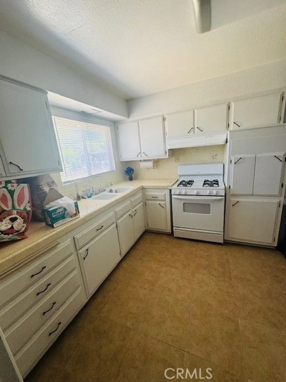 Property Slideshow image 11 of 15 | 27102 capilano dr, Menifee, CA, 92586