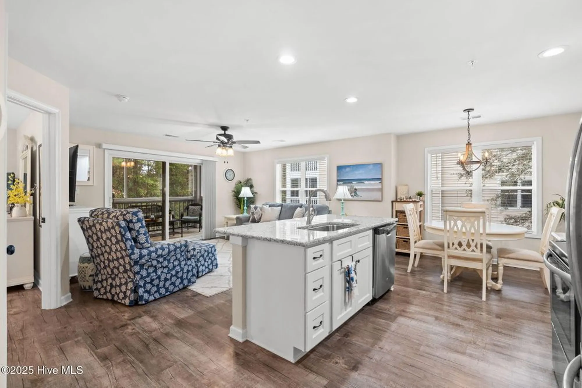 Property Slideshow image 10 of 75 | 3350 club villa dr 2104, Southport, NC, 28461